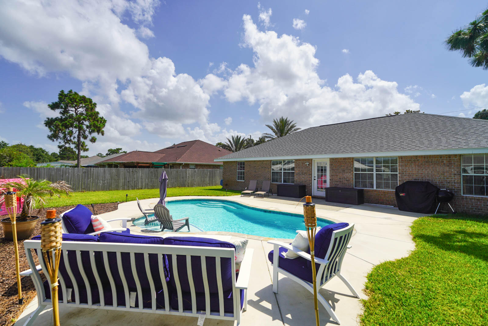 CREETWOODS - Residential