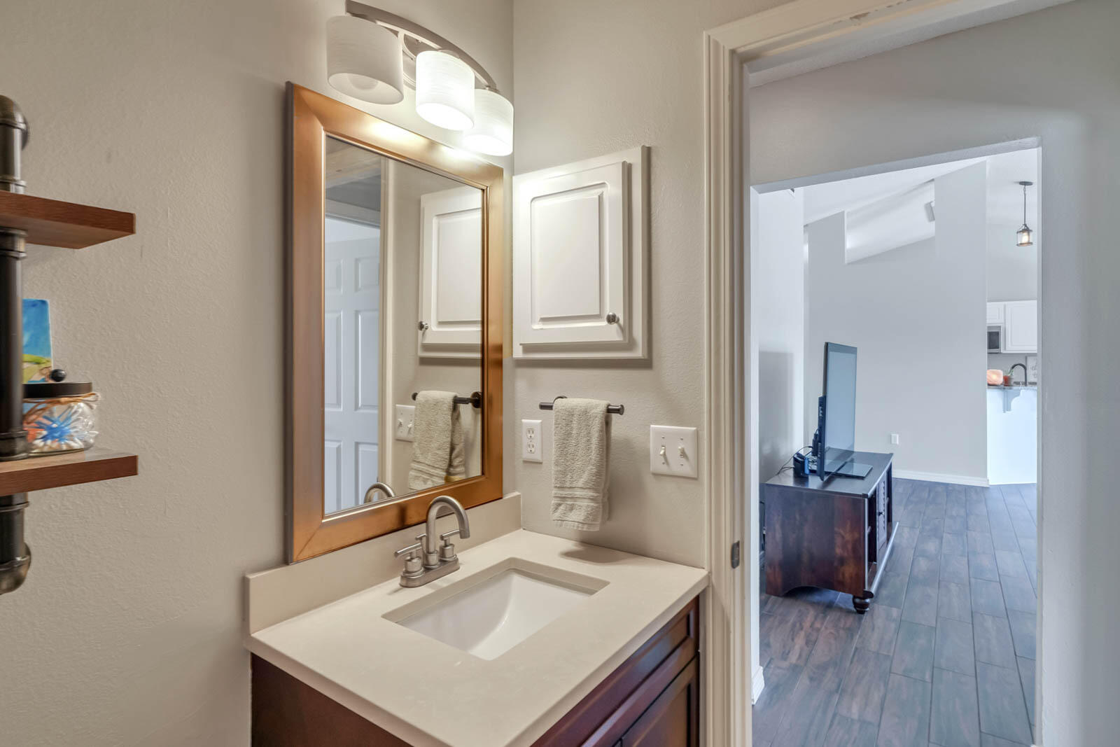 CREETWOODS - Residential