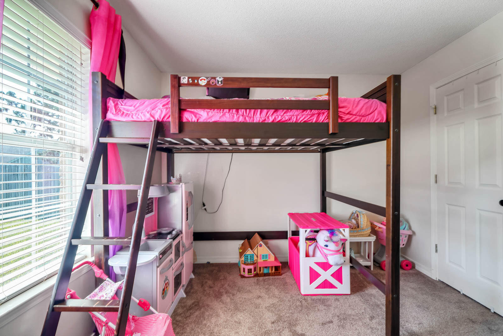 CREETWOODS - Residential