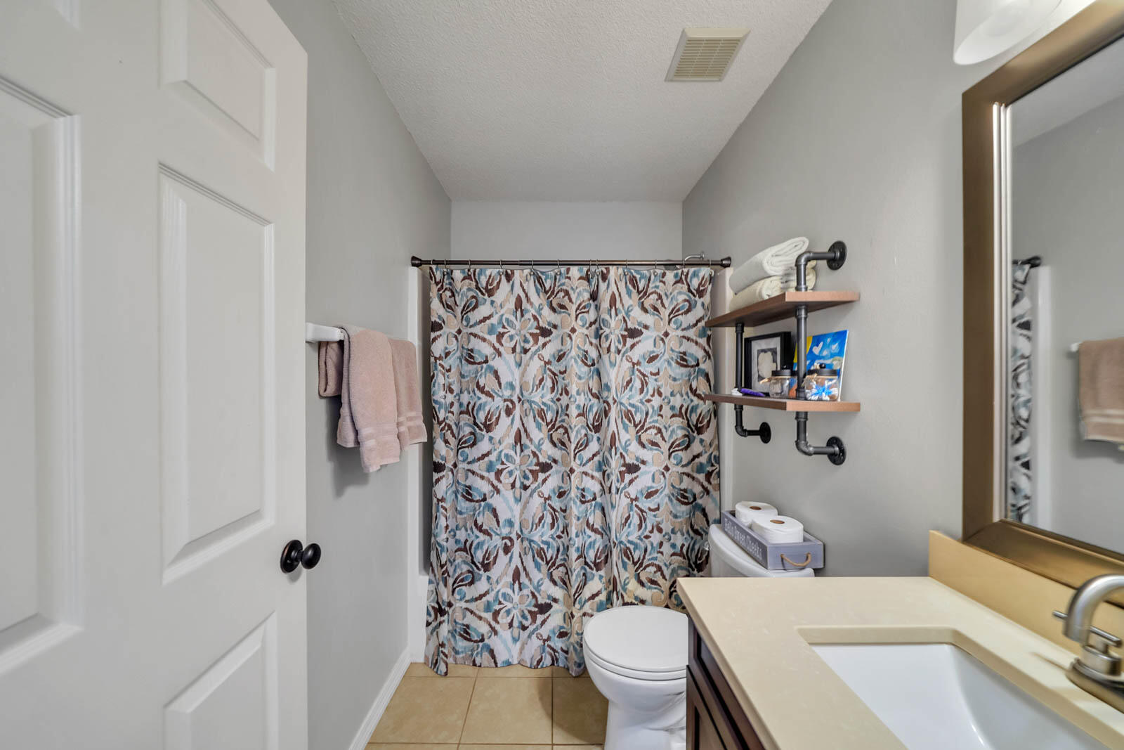 CREETWOODS - Residential