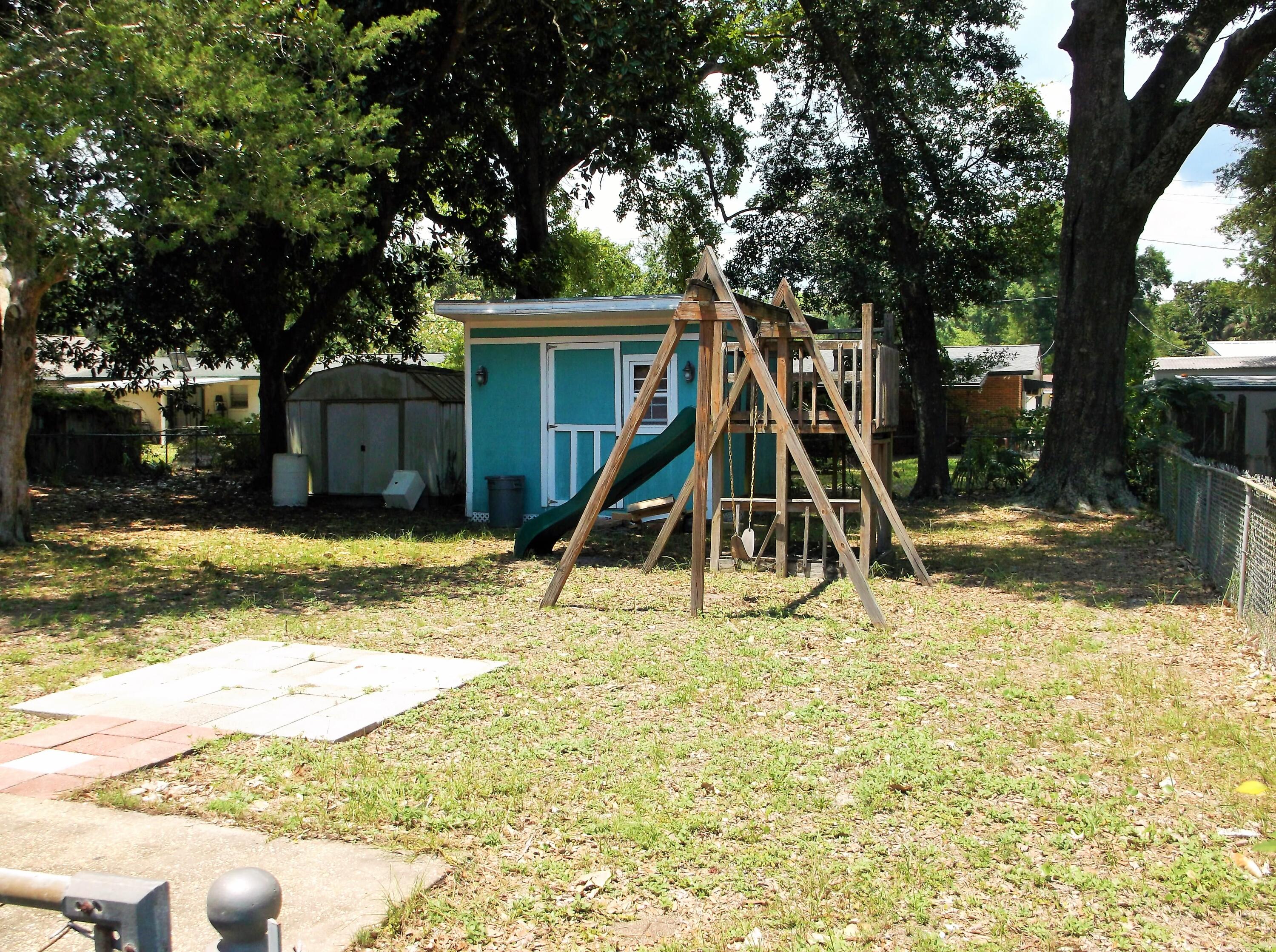 GARNIERS BEACH 6TH - Residential