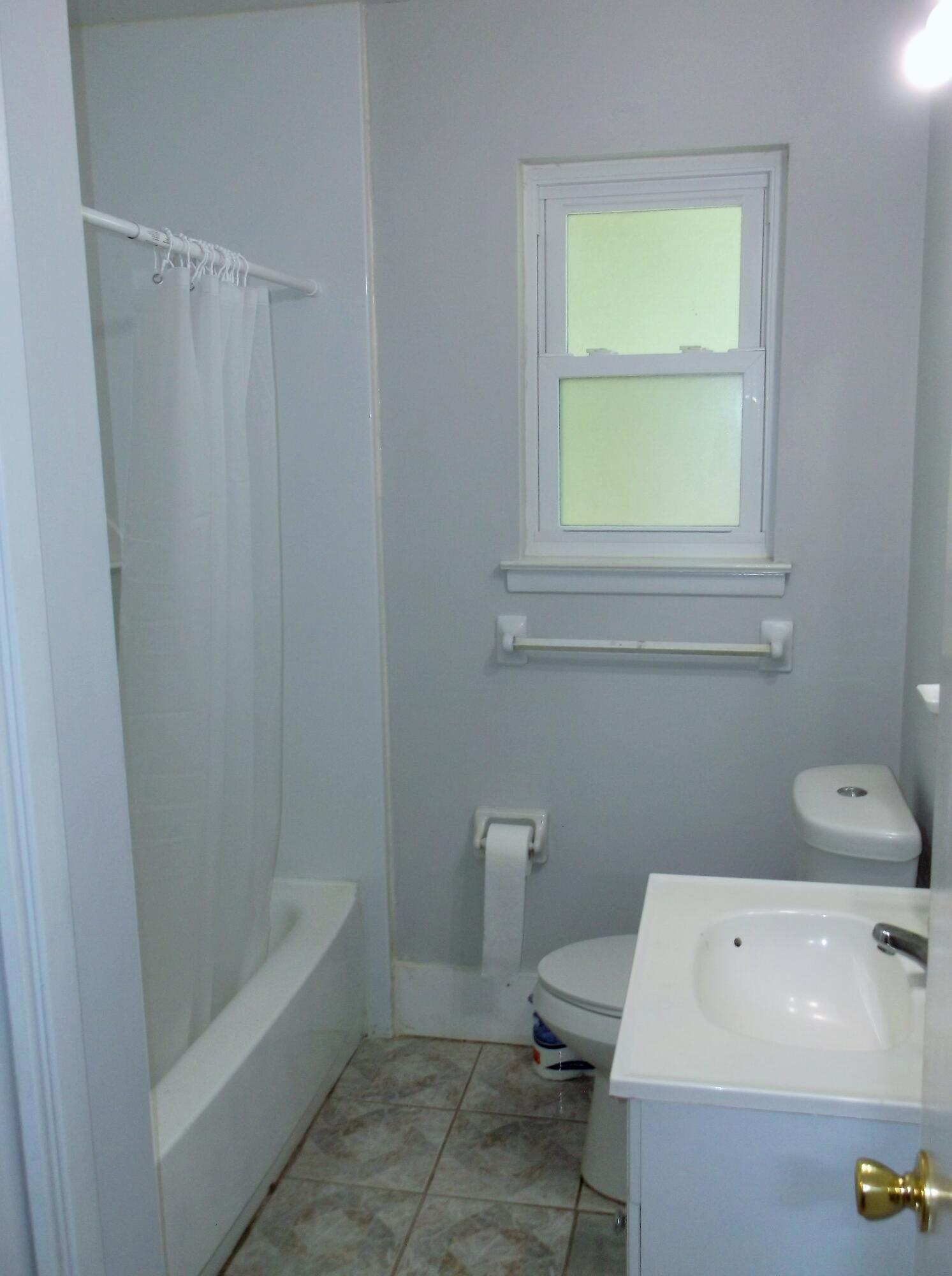 GARNIERS BEACH 6TH - Residential