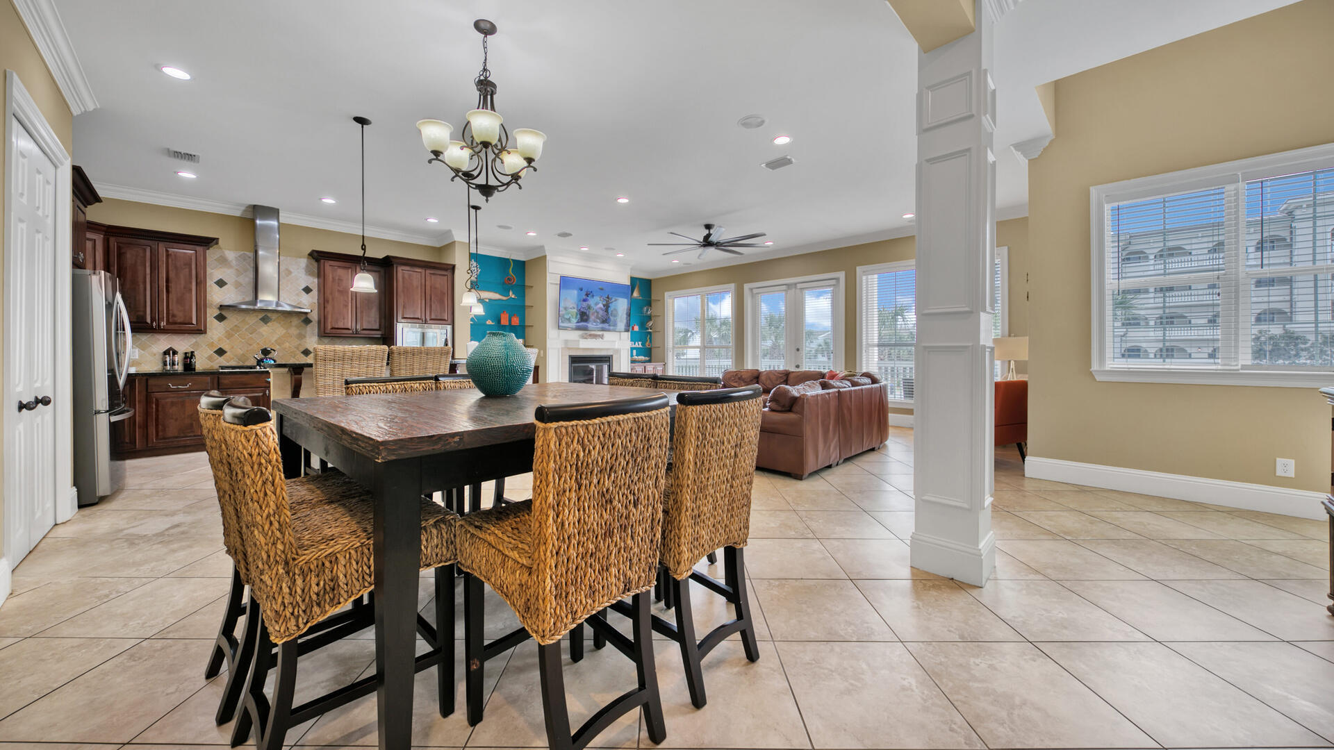 CRYSTAL BEACH - Residential