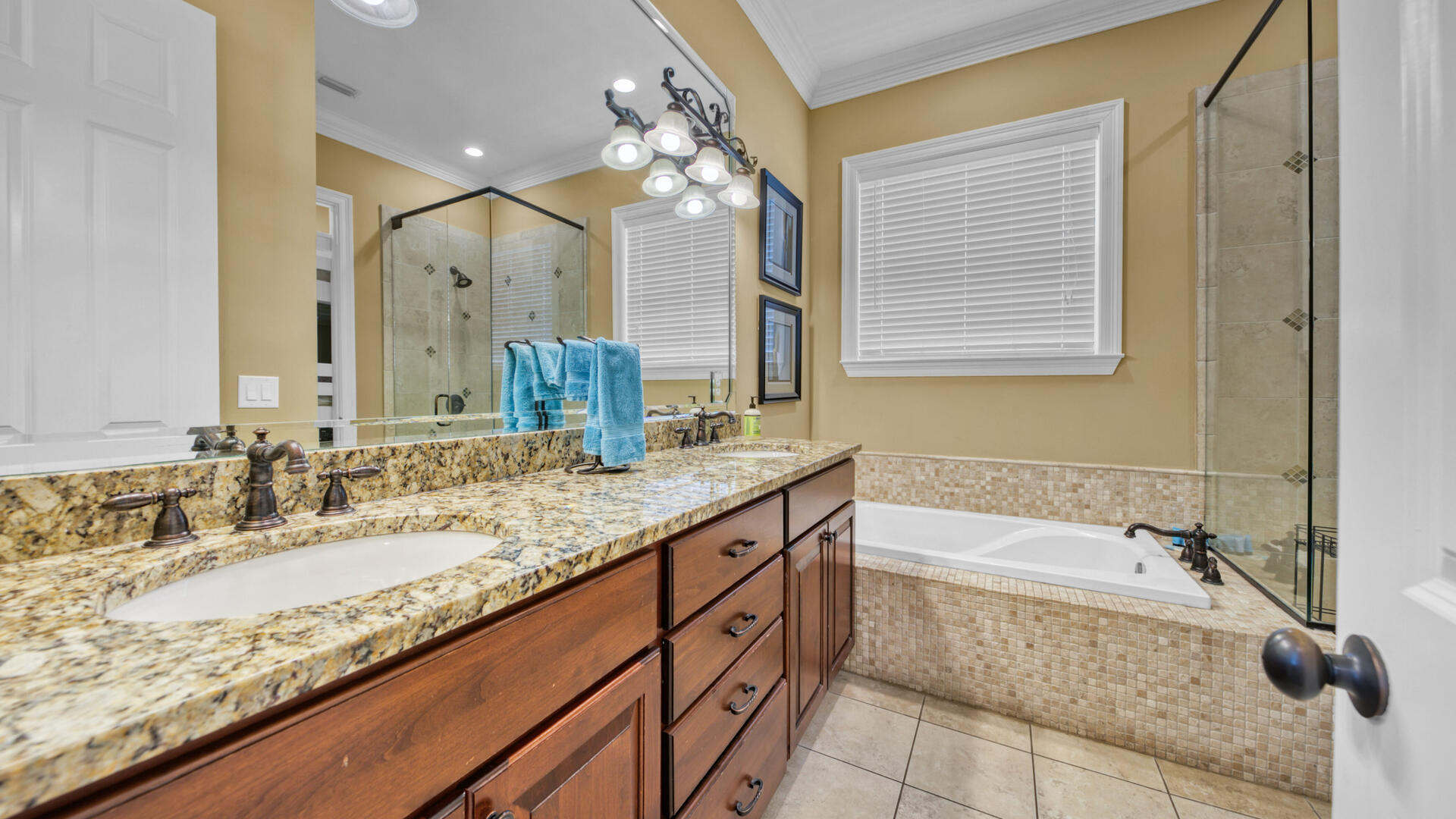 CRYSTAL BEACH - Residential