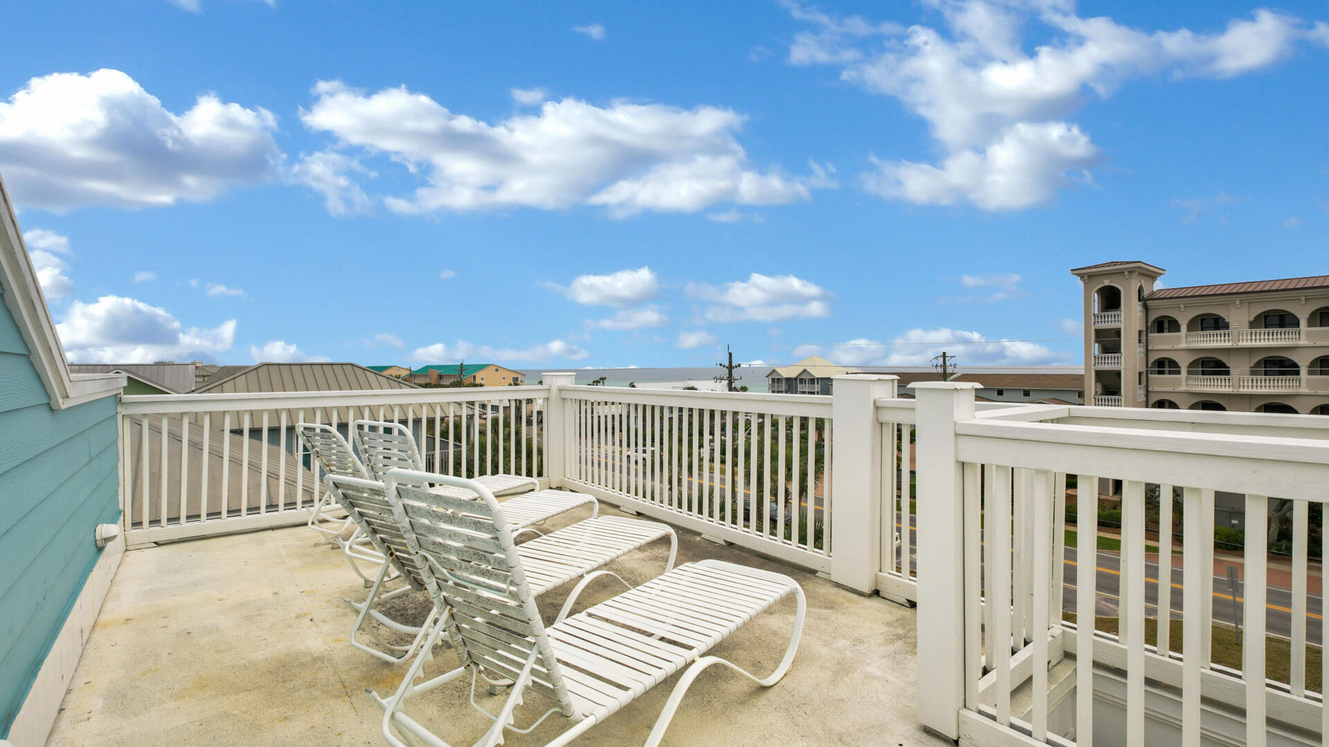 CRYSTAL BEACH - Residential