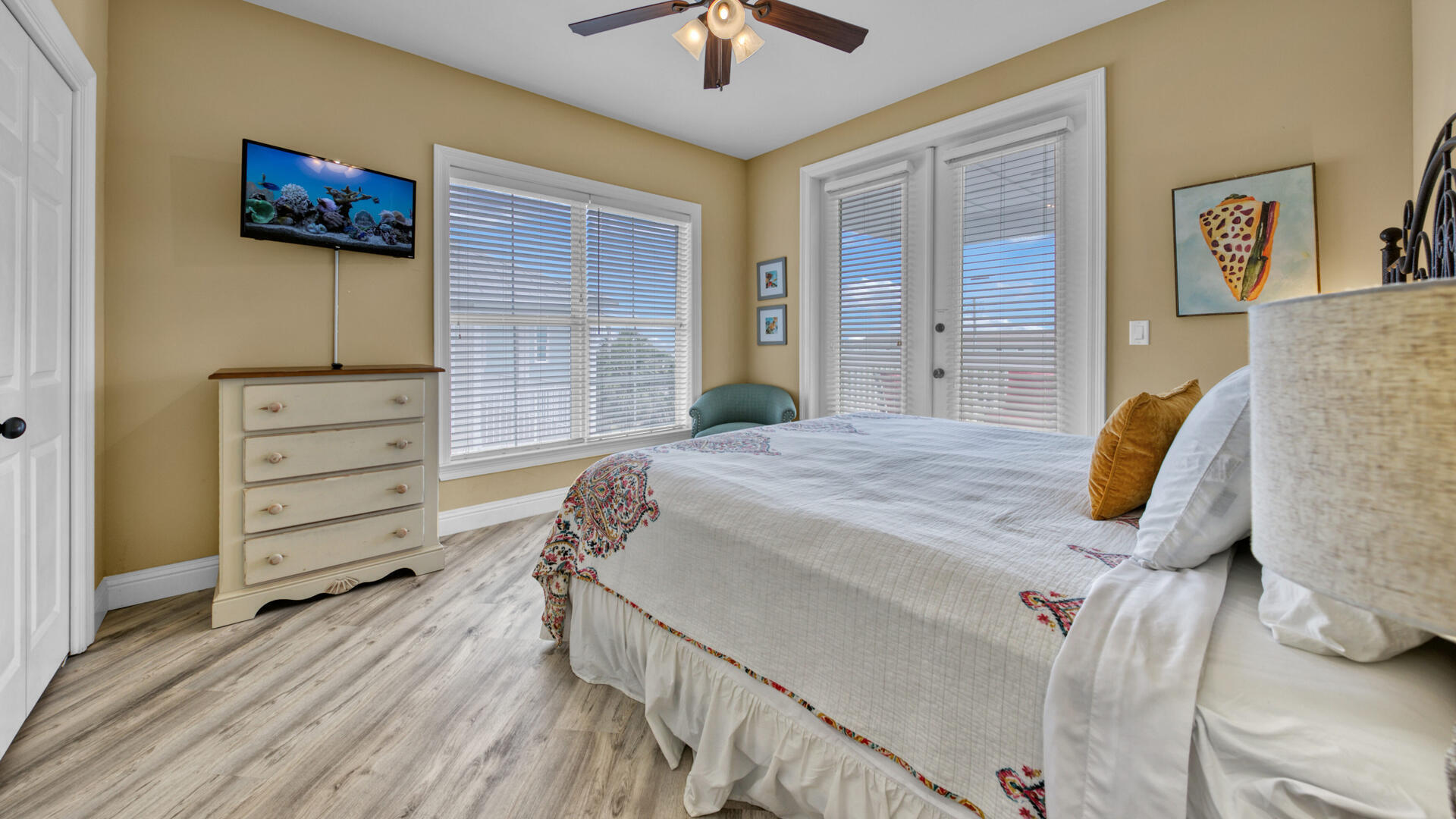 CRYSTAL BEACH - Residential