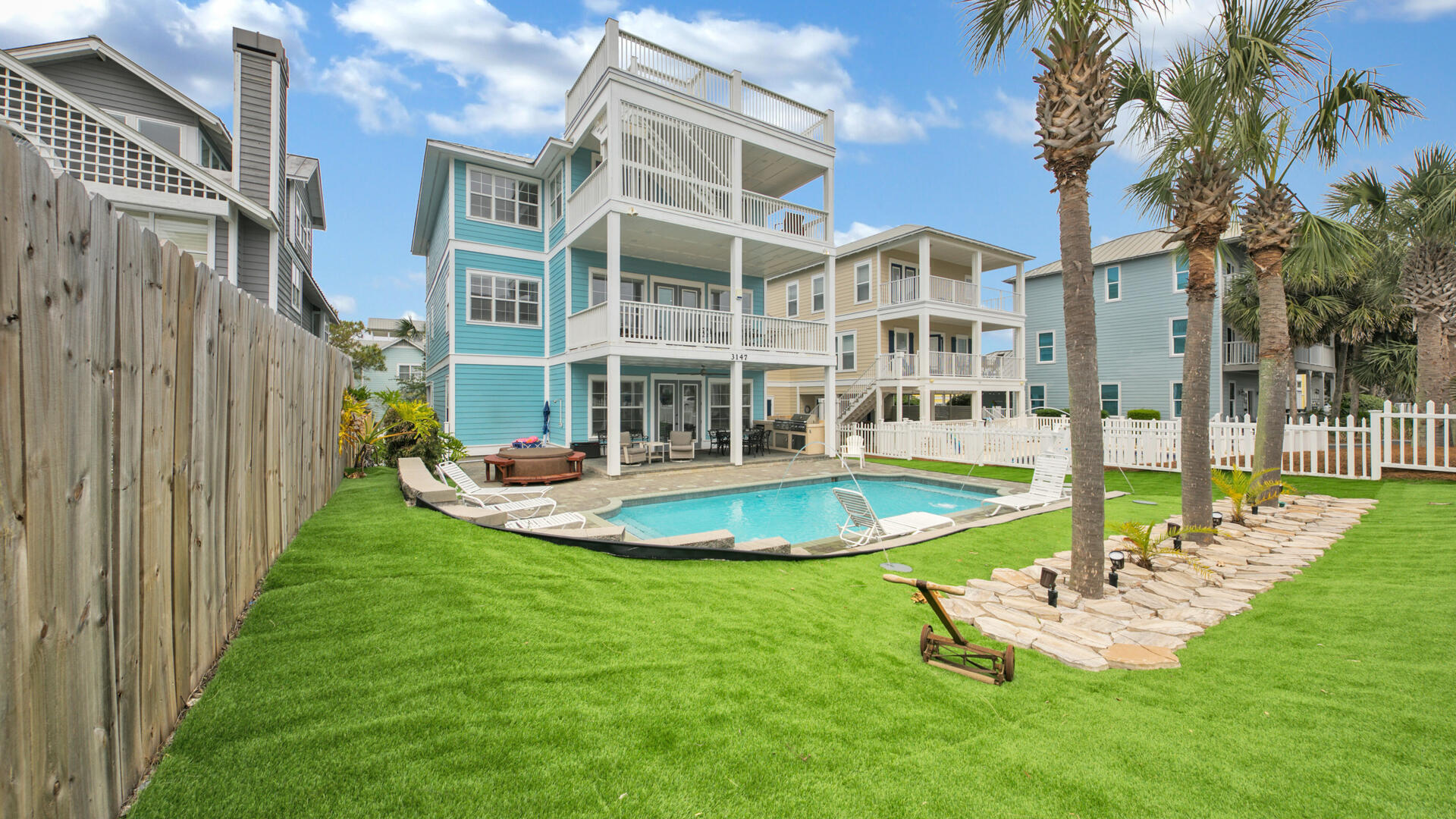 CRYSTAL BEACH - Residential