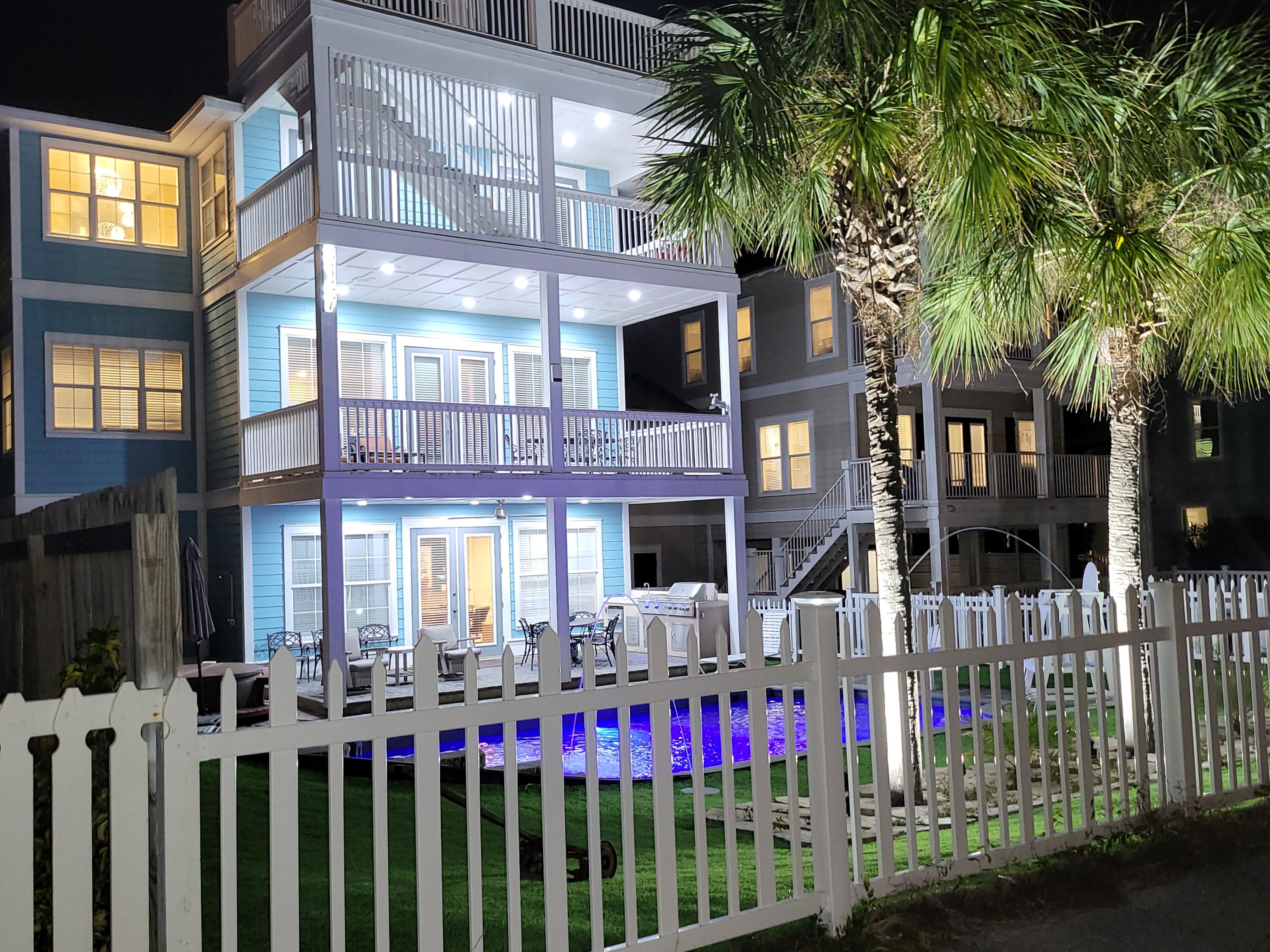 CRYSTAL BEACH - Residential