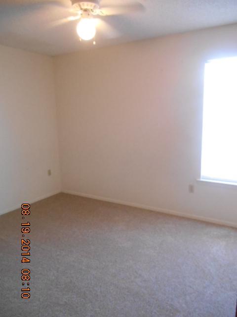 MONTAGE MANOR - Residential Lease