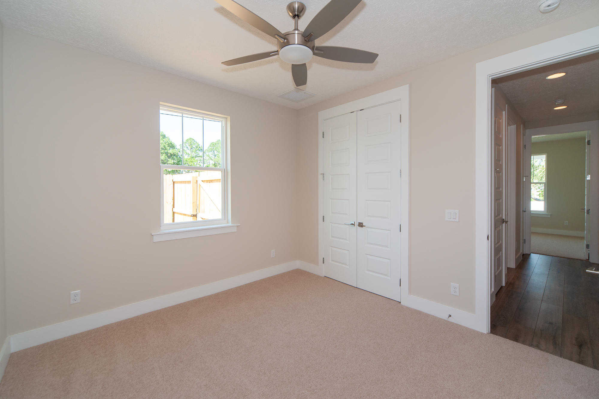 JAMAICAN LAKE CONDOS - Residential