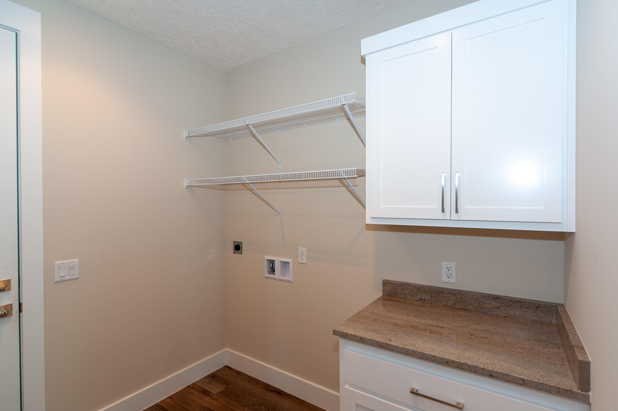 JAMAICAN LAKE CONDOS - Residential