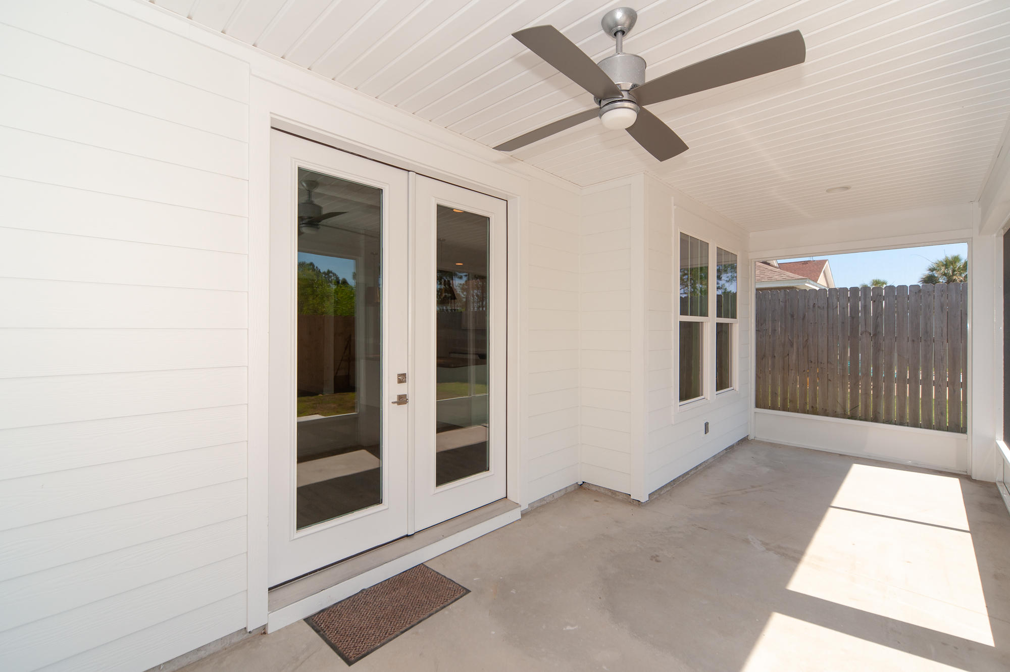 JAMAICAN LAKE CONDOS - Residential