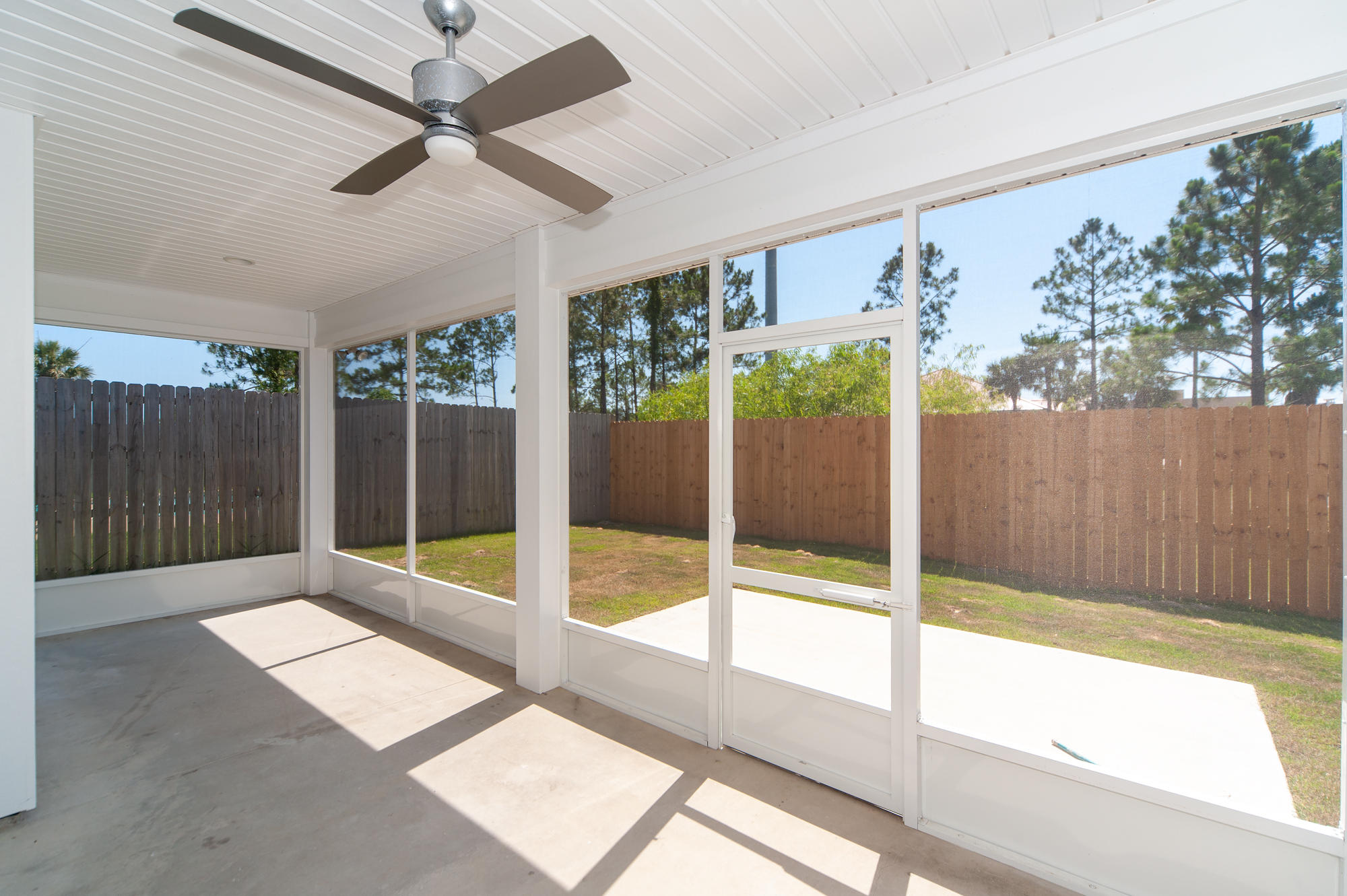 JAMAICAN LAKE CONDOS - Residential