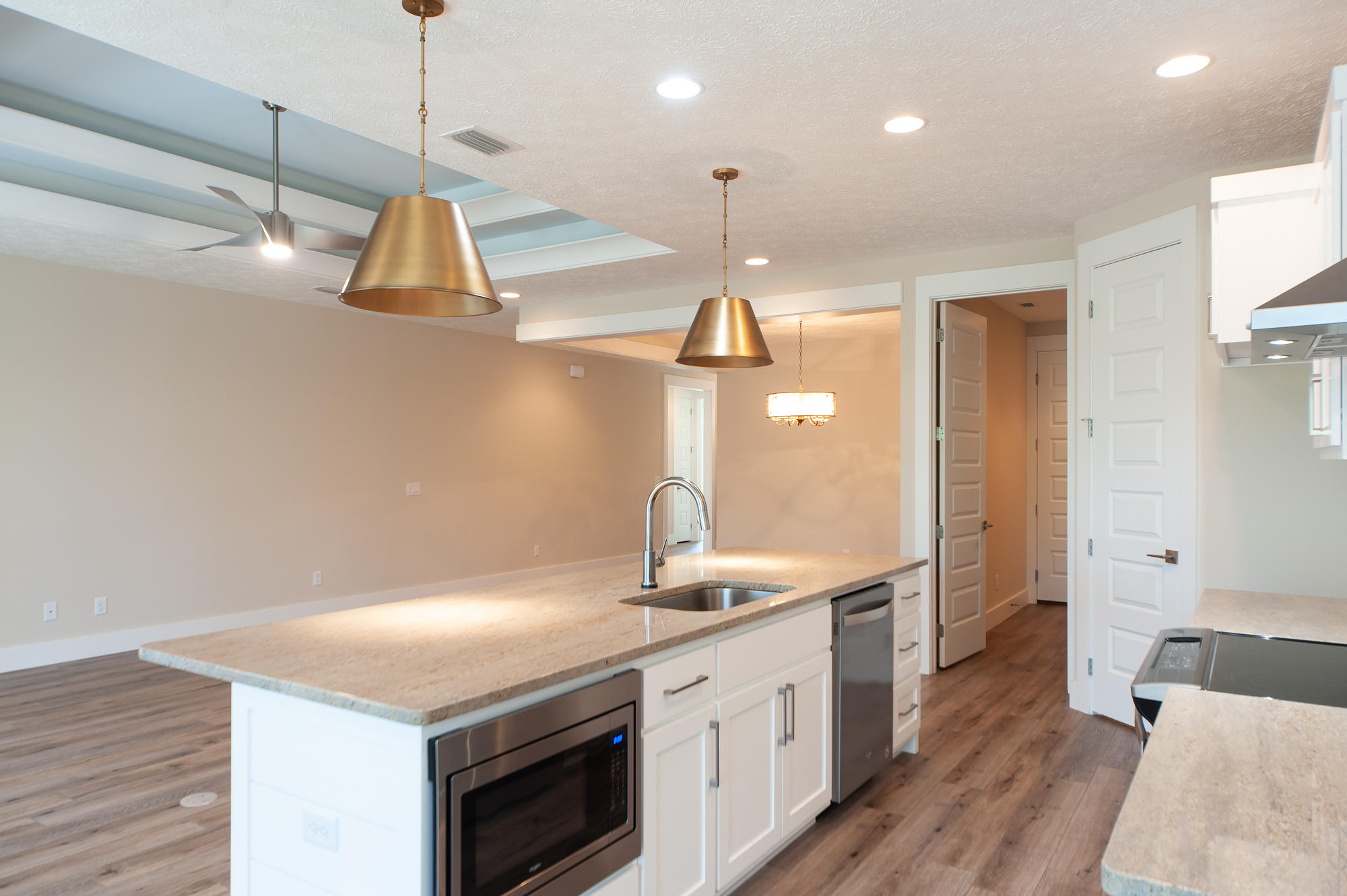 JAMAICAN LAKE CONDOS - Residential