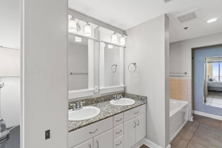 GRAND PANAMA BEACH RESORTS - Residential