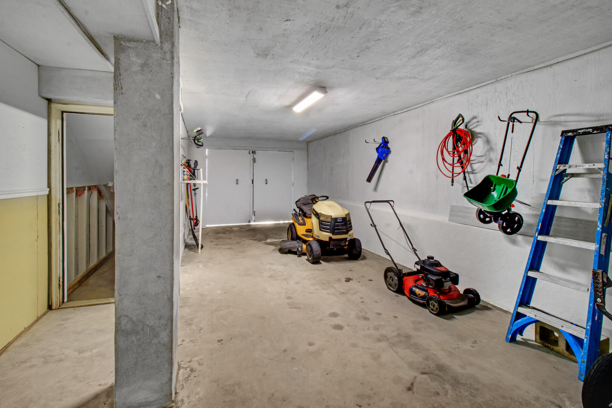 EAST BAY RIVER ESTATES 1ST ADDN - Residential