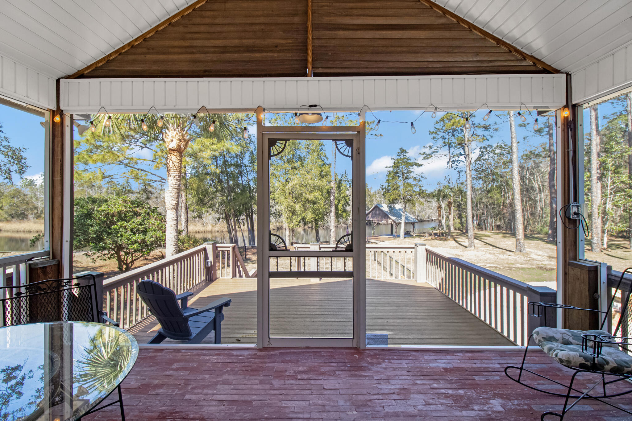 EAST BAY RIVER ESTATES 1ST ADDN - Residential