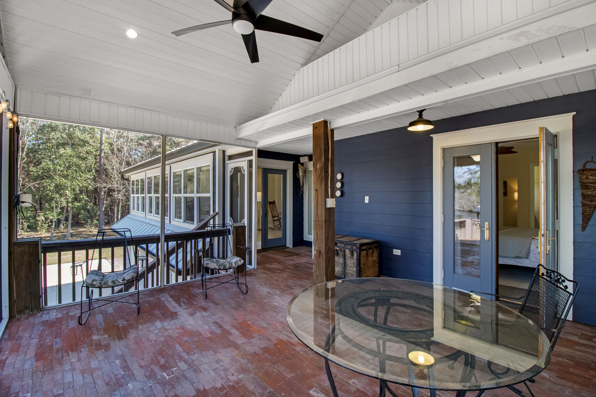 EAST BAY RIVER ESTATES 1ST ADDN - Residential
