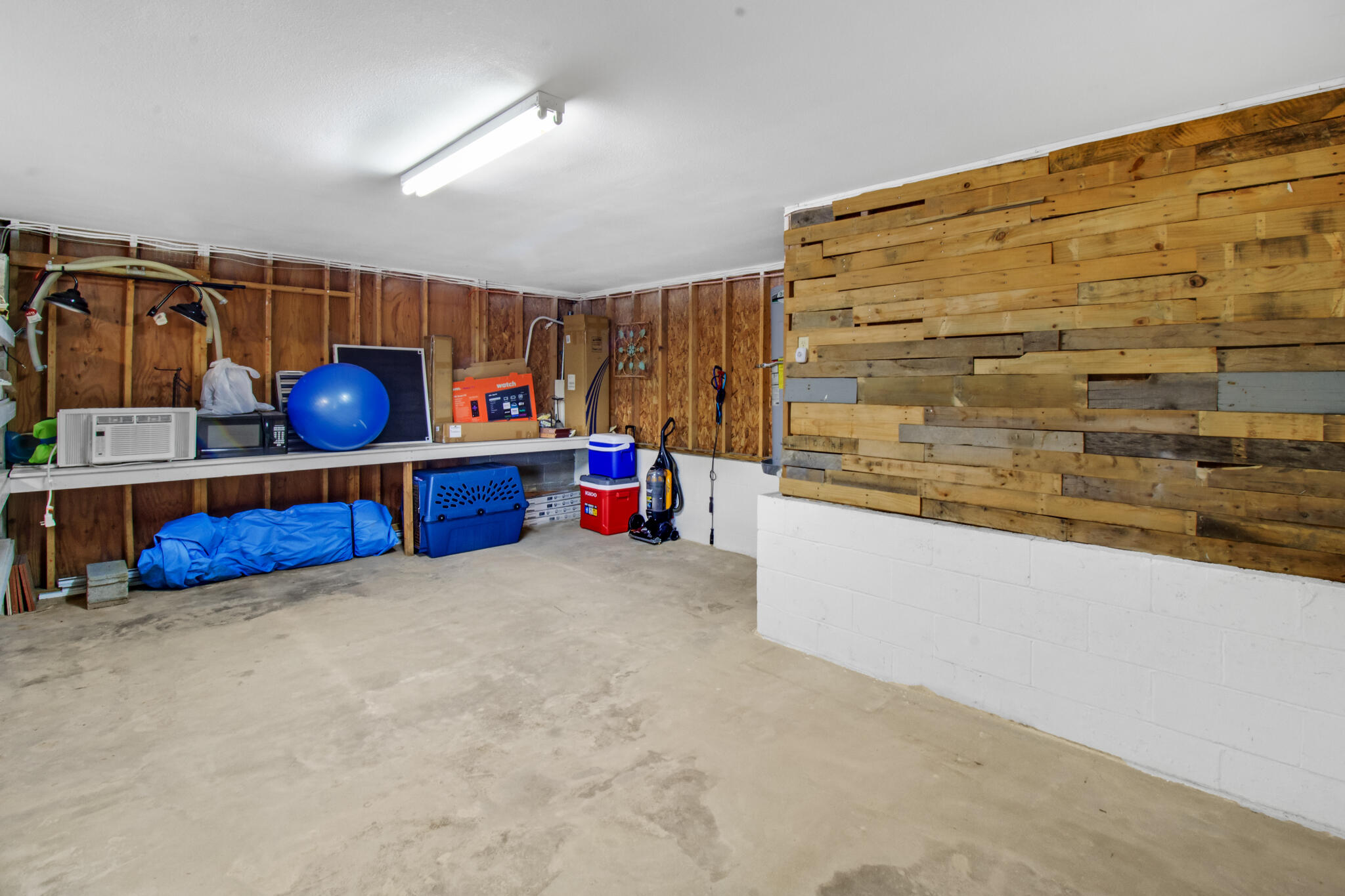 EAST BAY RIVER ESTATES 1ST ADDN - Residential