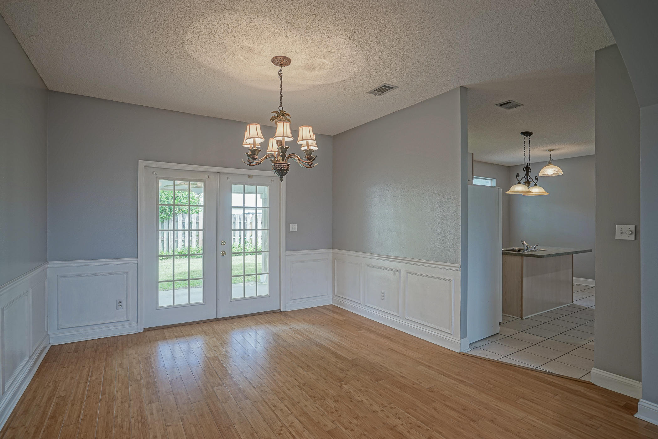 NORTH RIDGE CREEK S/D 1ST ADDN - Residential