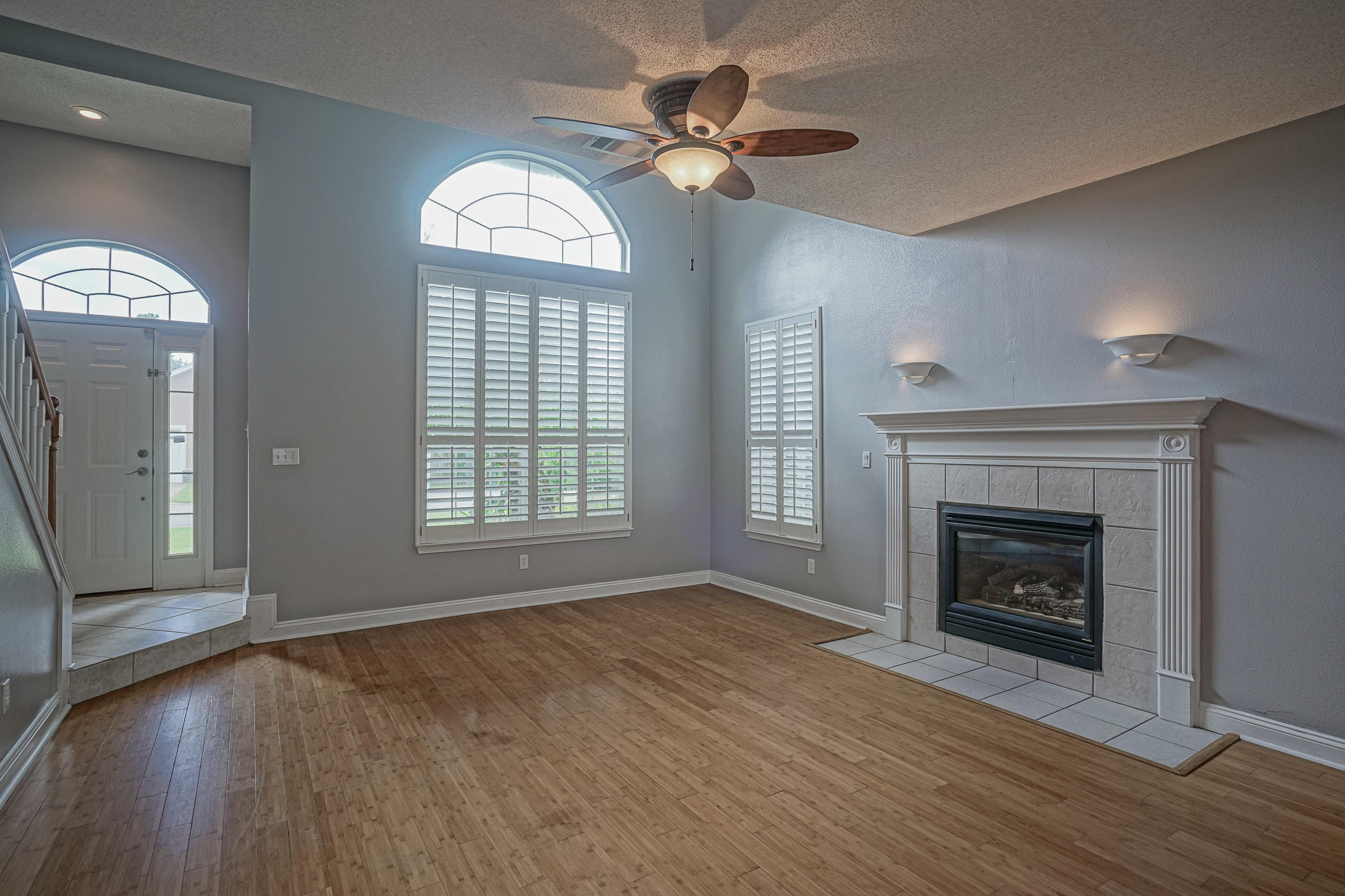 NORTH RIDGE CREEK S/D 1ST ADDN - Residential