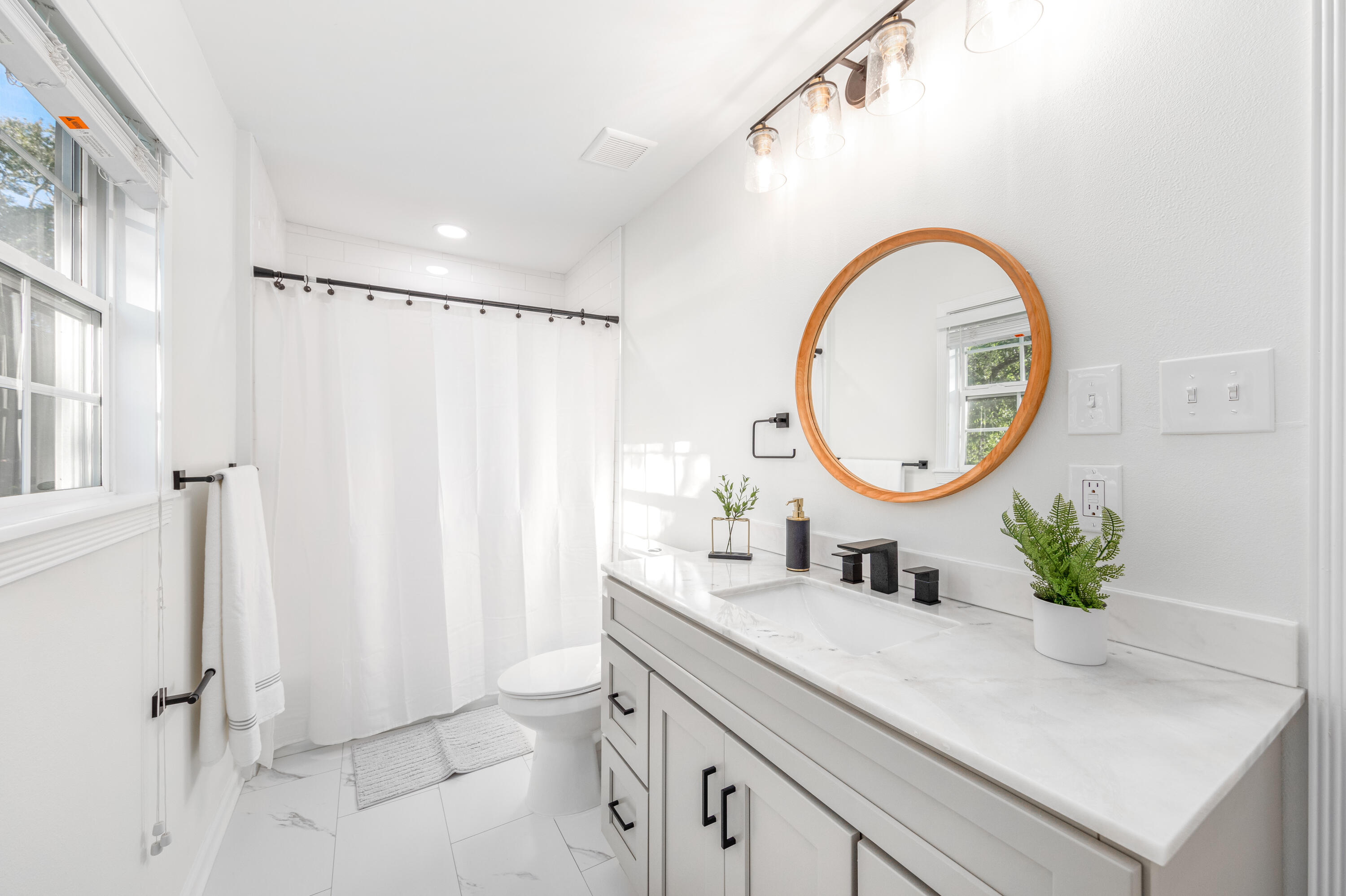 VESTA HEIGHTS 4TH ADDN - Residential