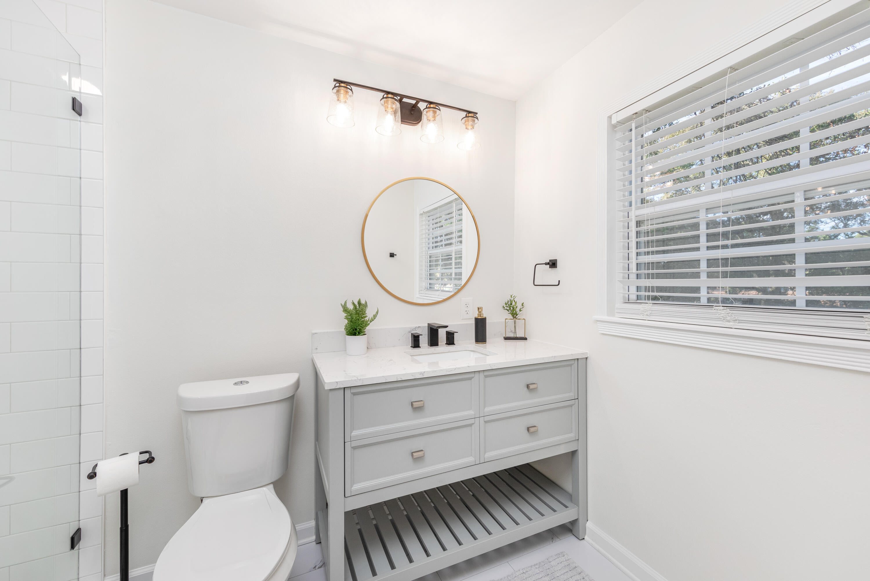 VESTA HEIGHTS 4TH ADDN - Residential