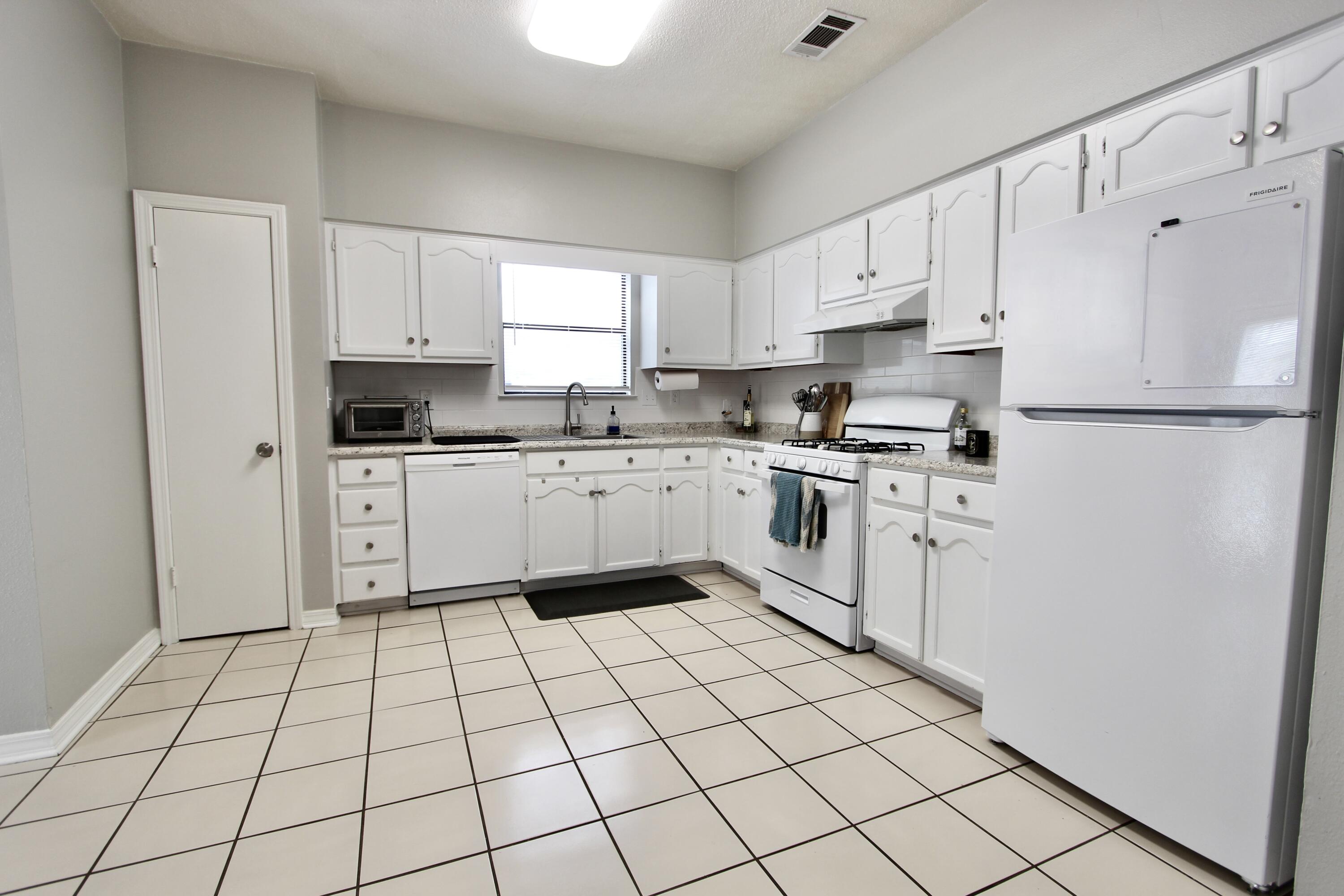 metes and bounds - Residential Lease