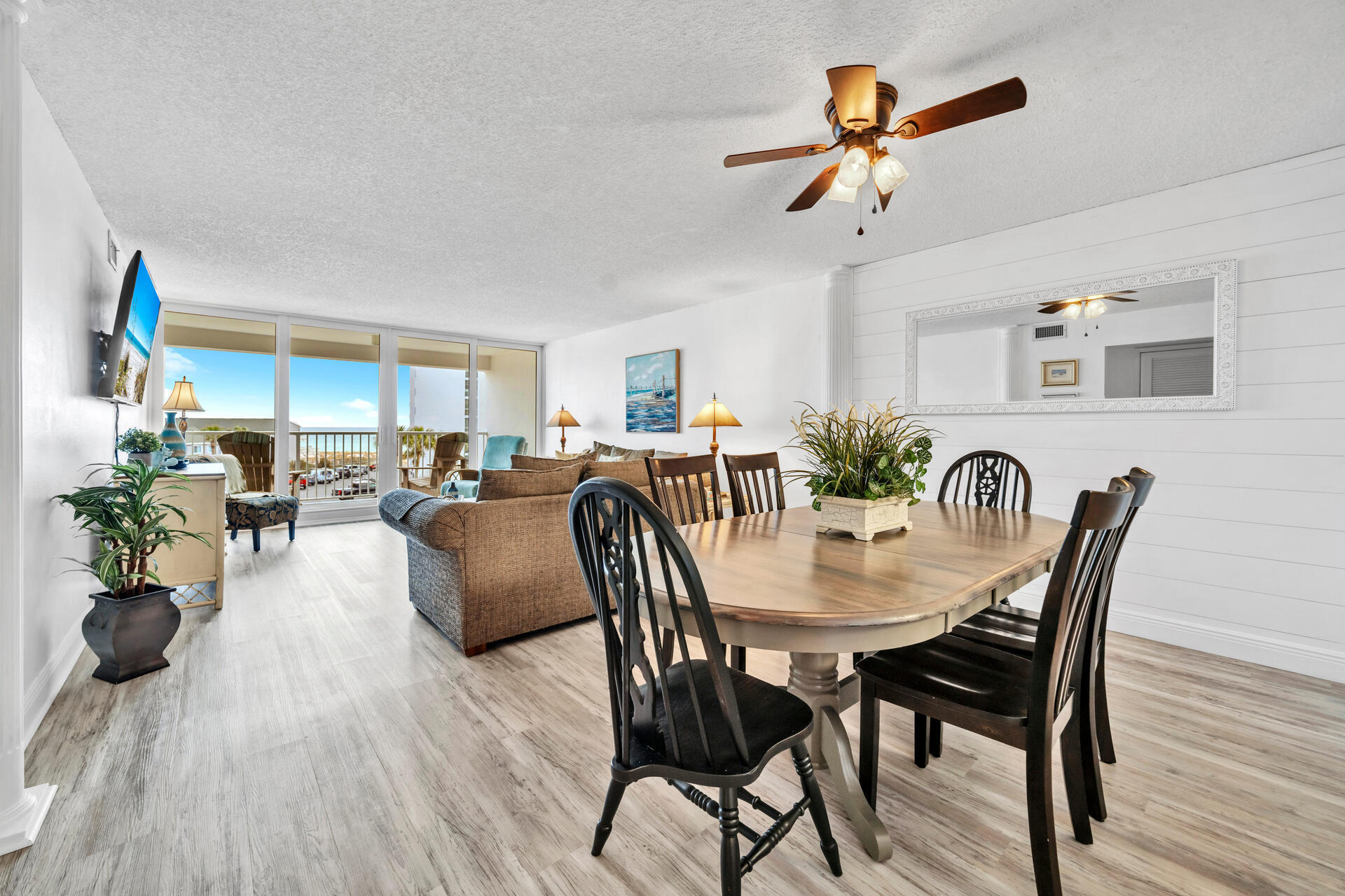 SHORELINE TOWERS 3 - Residential