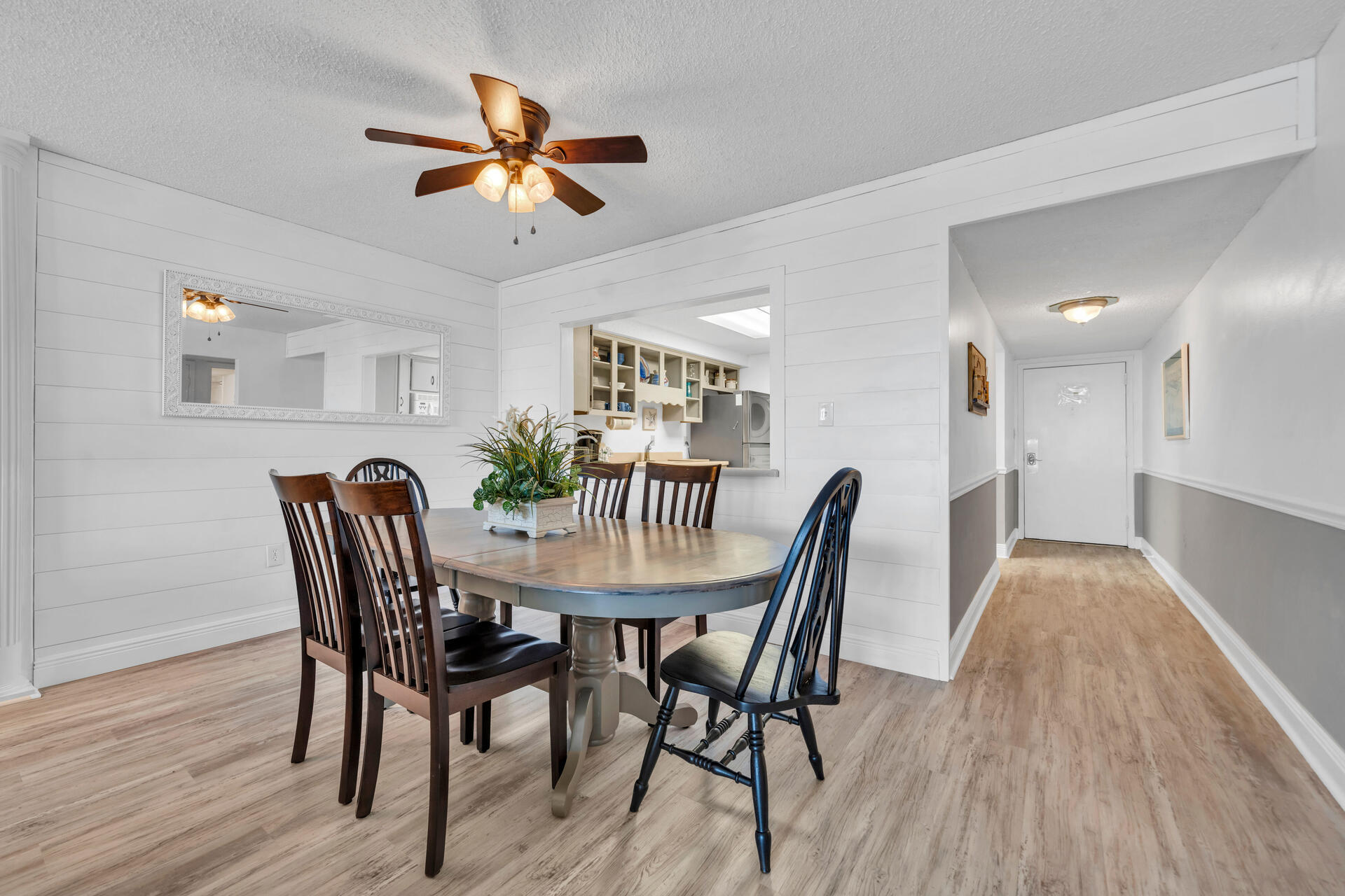 SHORELINE TOWERS 3 - Residential