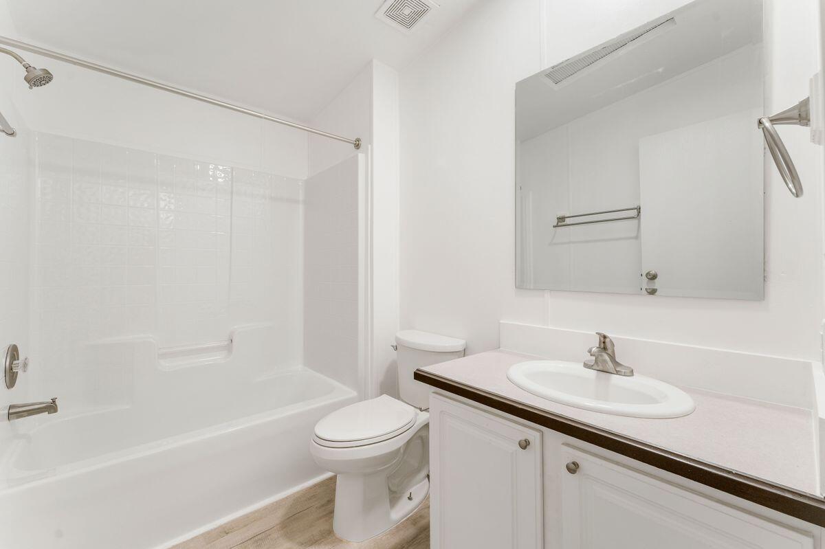 MALLARD CREEK UNREC - Residential