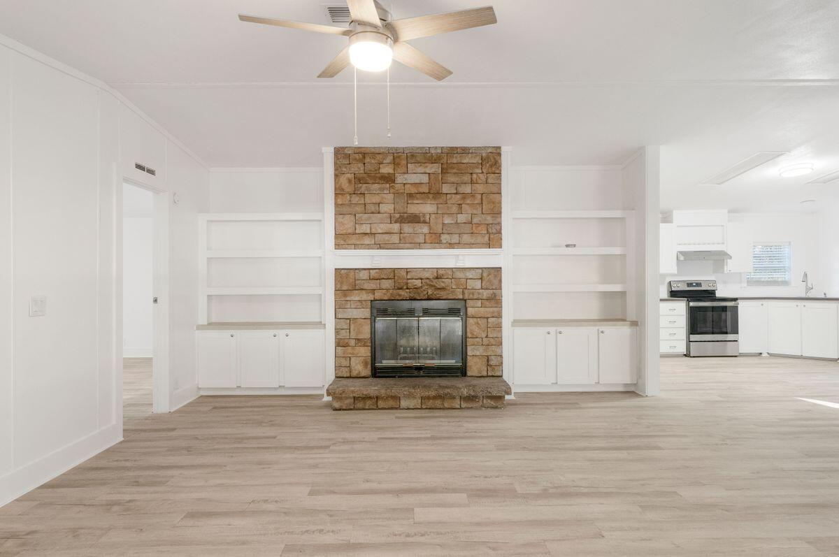 MALLARD CREEK UNREC - Residential