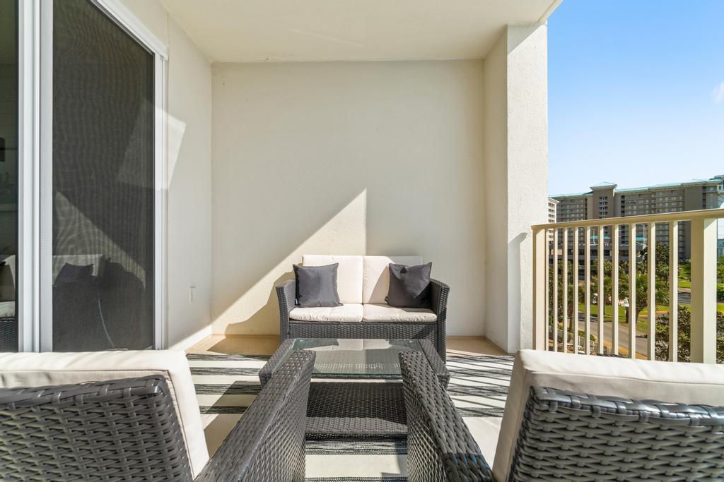 ARIEL DUNES II - Residential