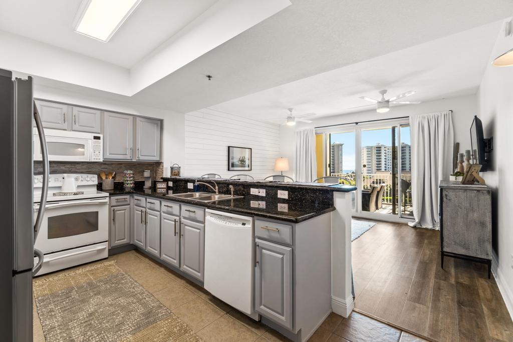 ARIEL DUNES II - Residential