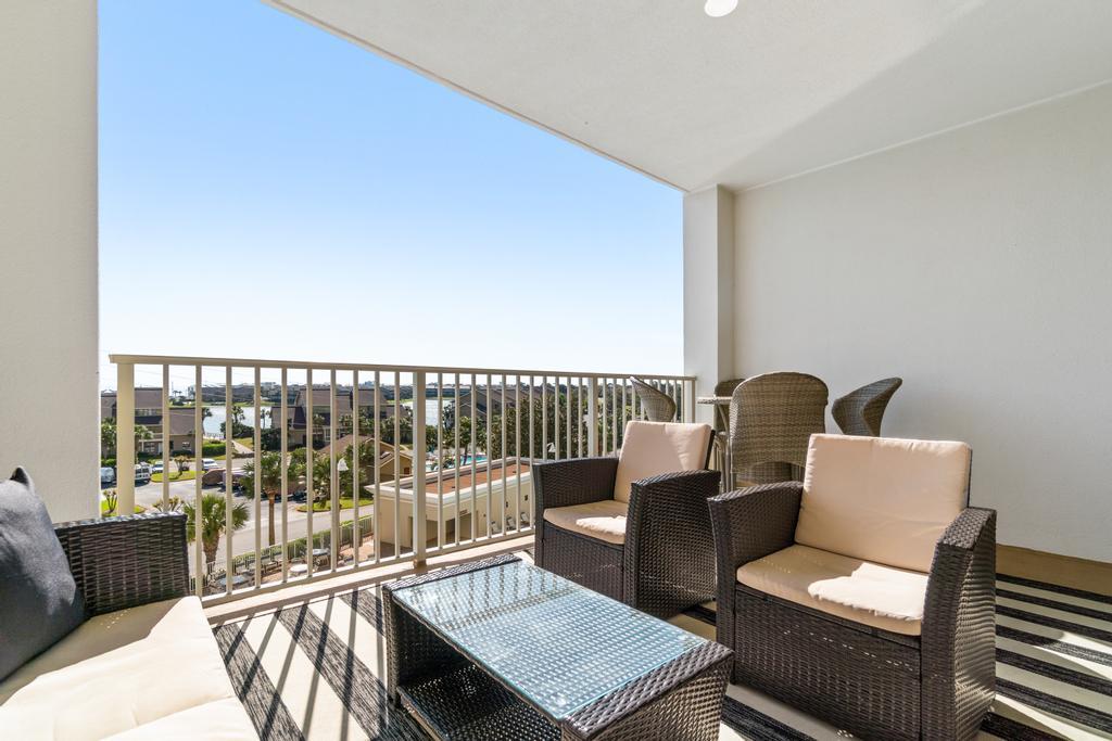 ARIEL DUNES II - Residential