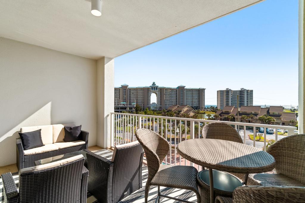 ARIEL DUNES II - Residential