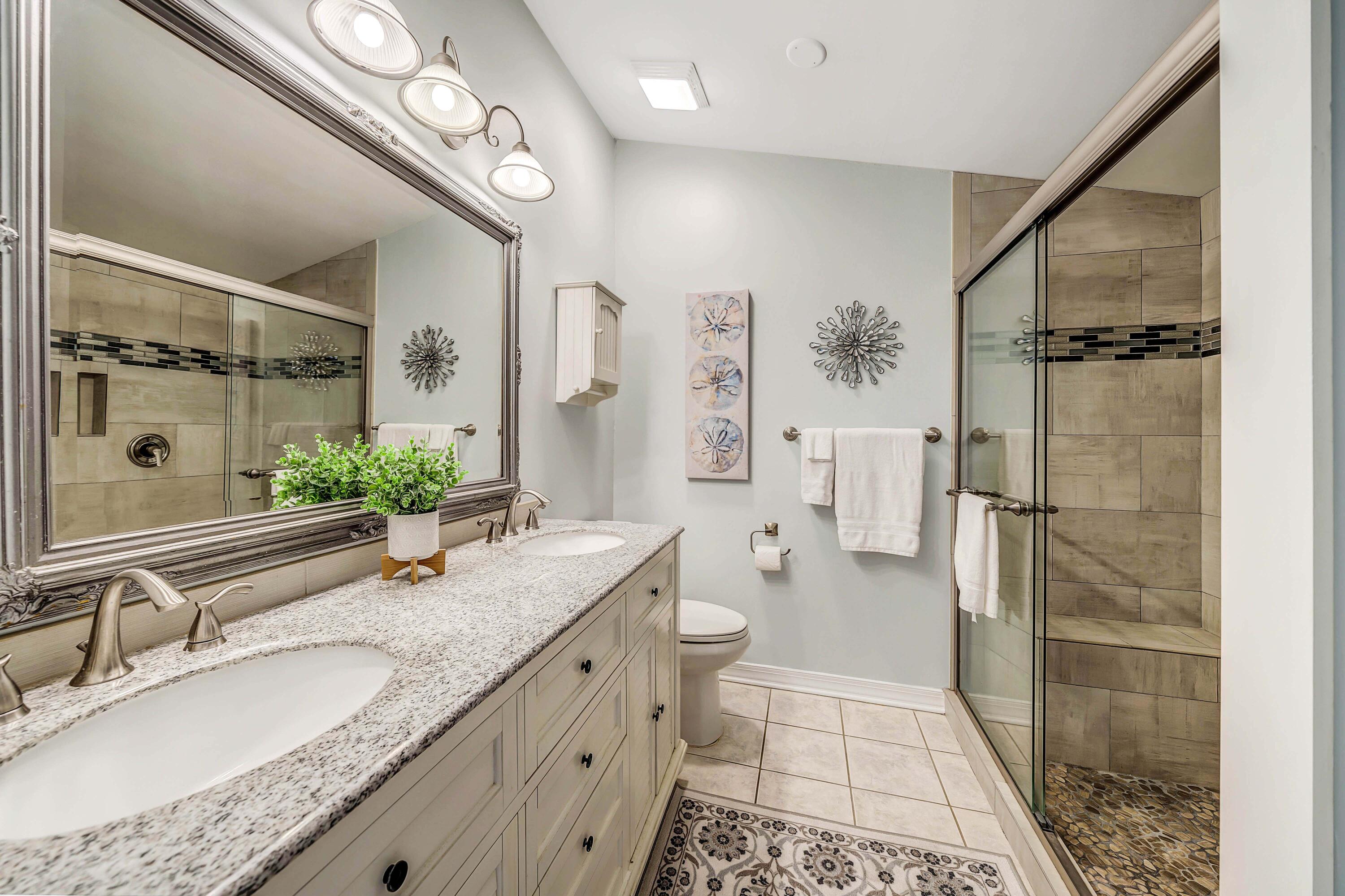 SUNNYSIDE BEACH & TENNIS CONDO - Residential