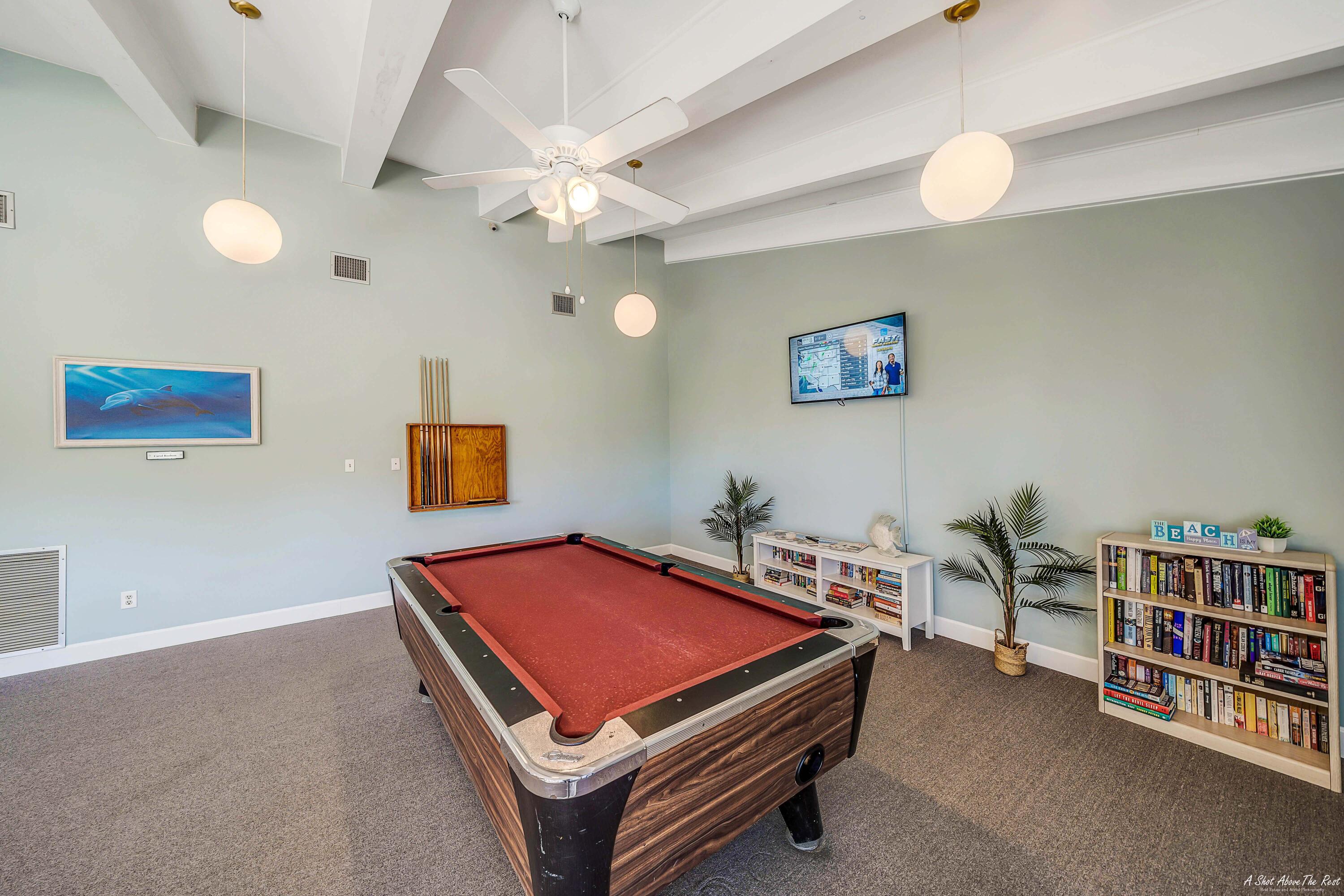 SUNNYSIDE BEACH & TENNIS CONDO - Residential