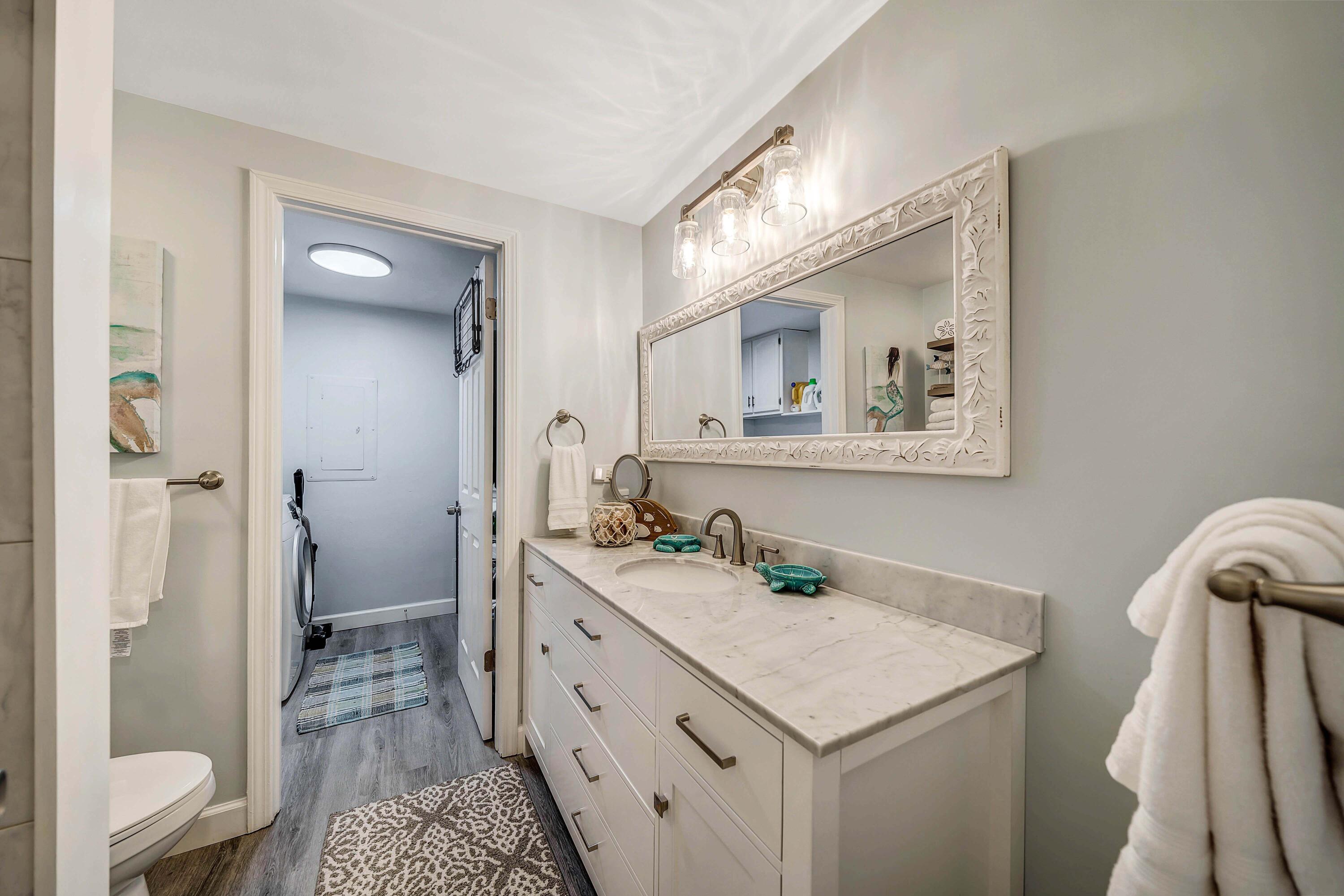 SUNNYSIDE BEACH & TENNIS CONDO - Residential