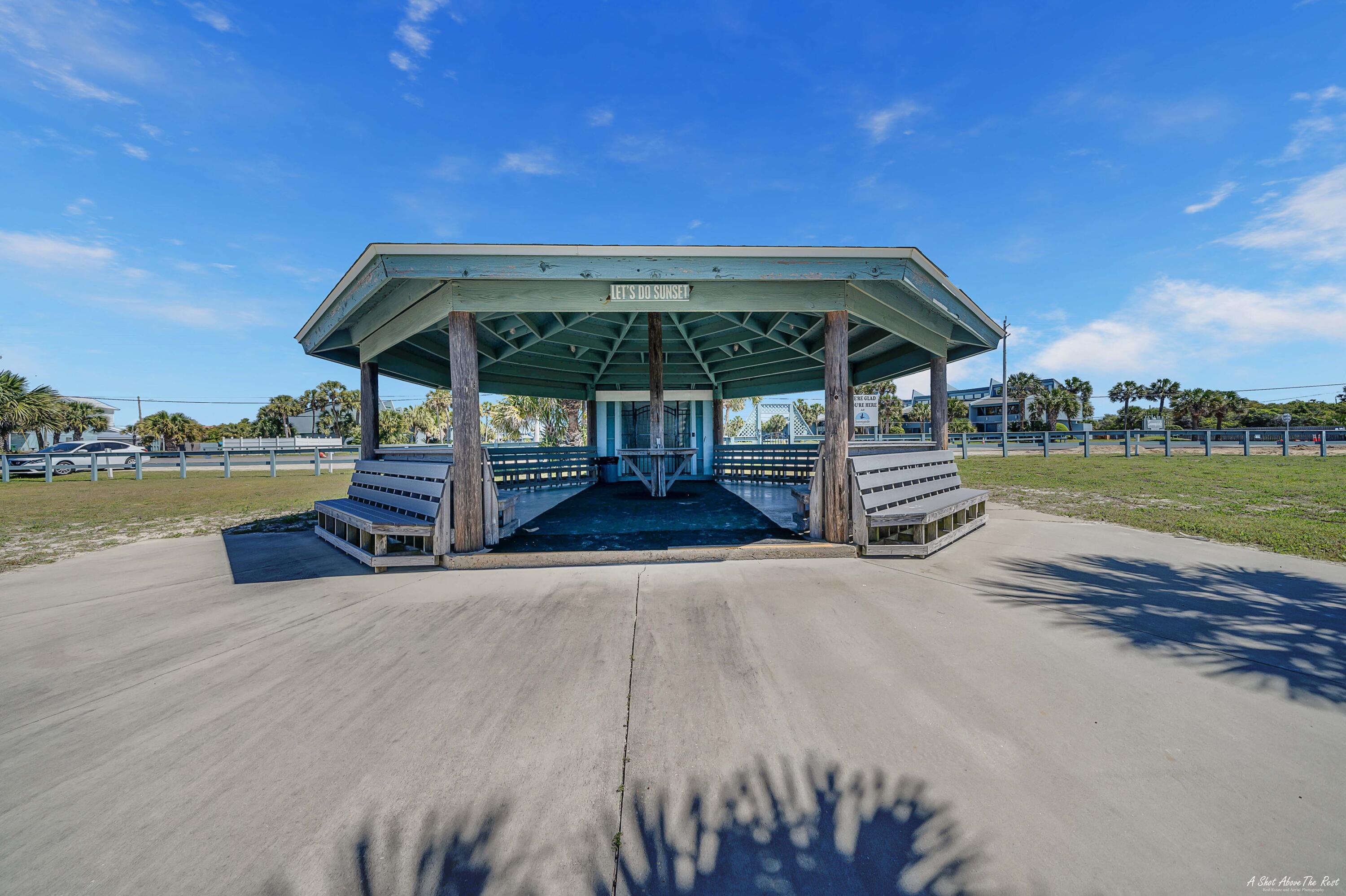 SUNNYSIDE BEACH & TENNIS CONDO - Residential