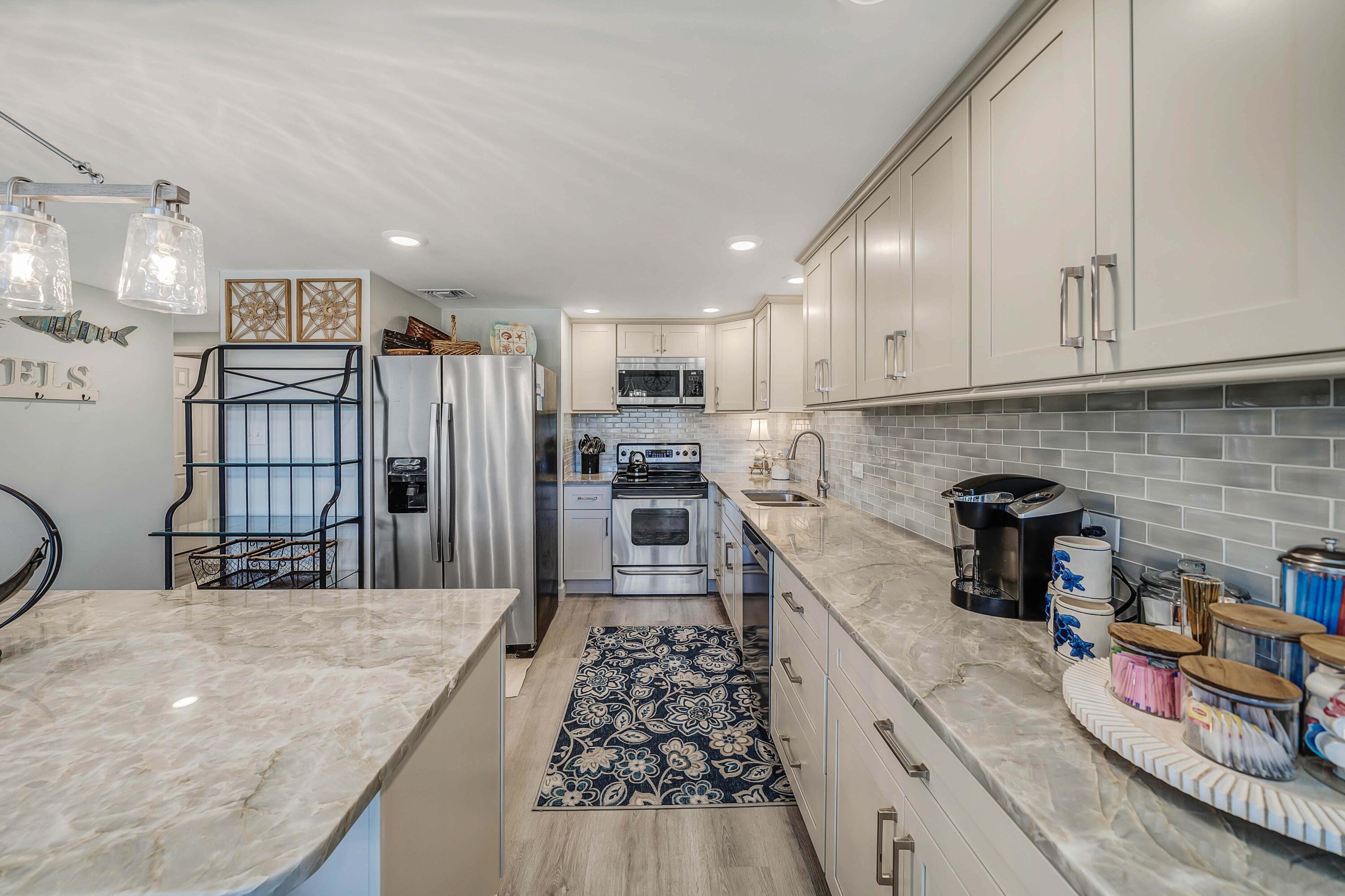 SUNNYSIDE BEACH & TENNIS CONDO - Residential