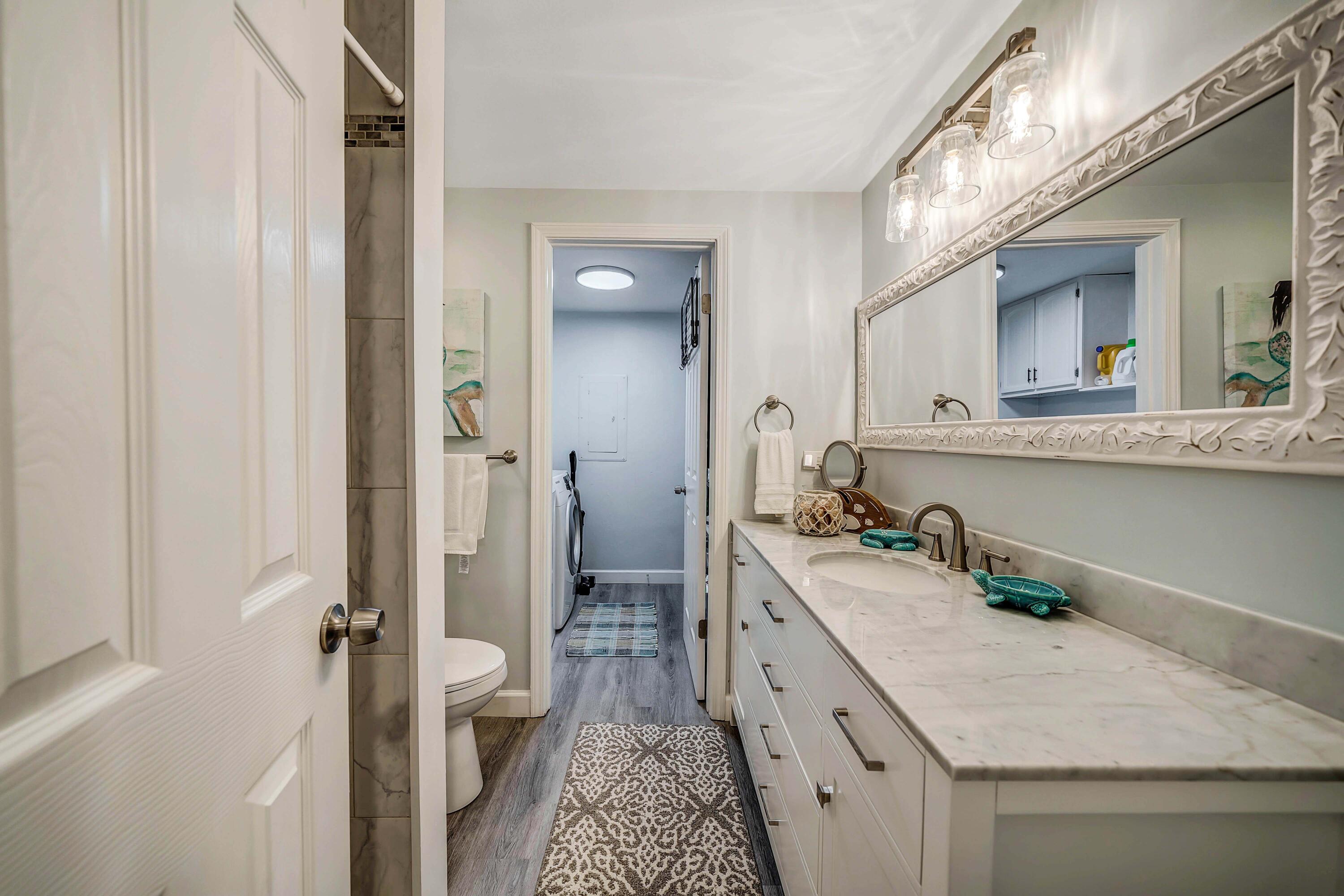 SUNNYSIDE BEACH & TENNIS CONDO - Residential