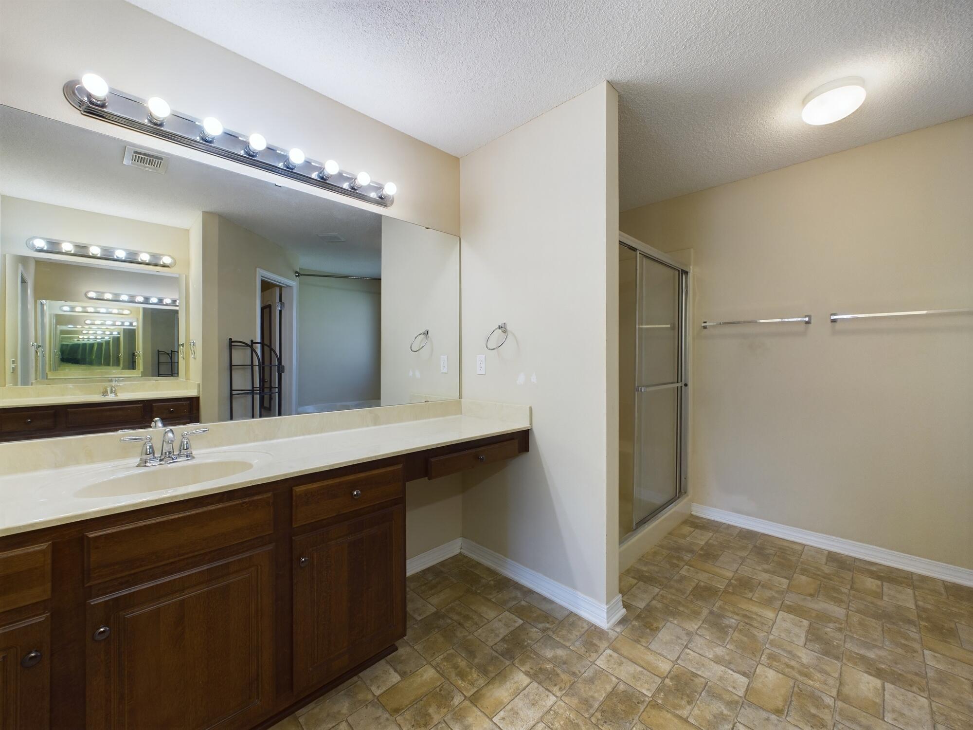 BROOKE ESTATES PH II - Residential