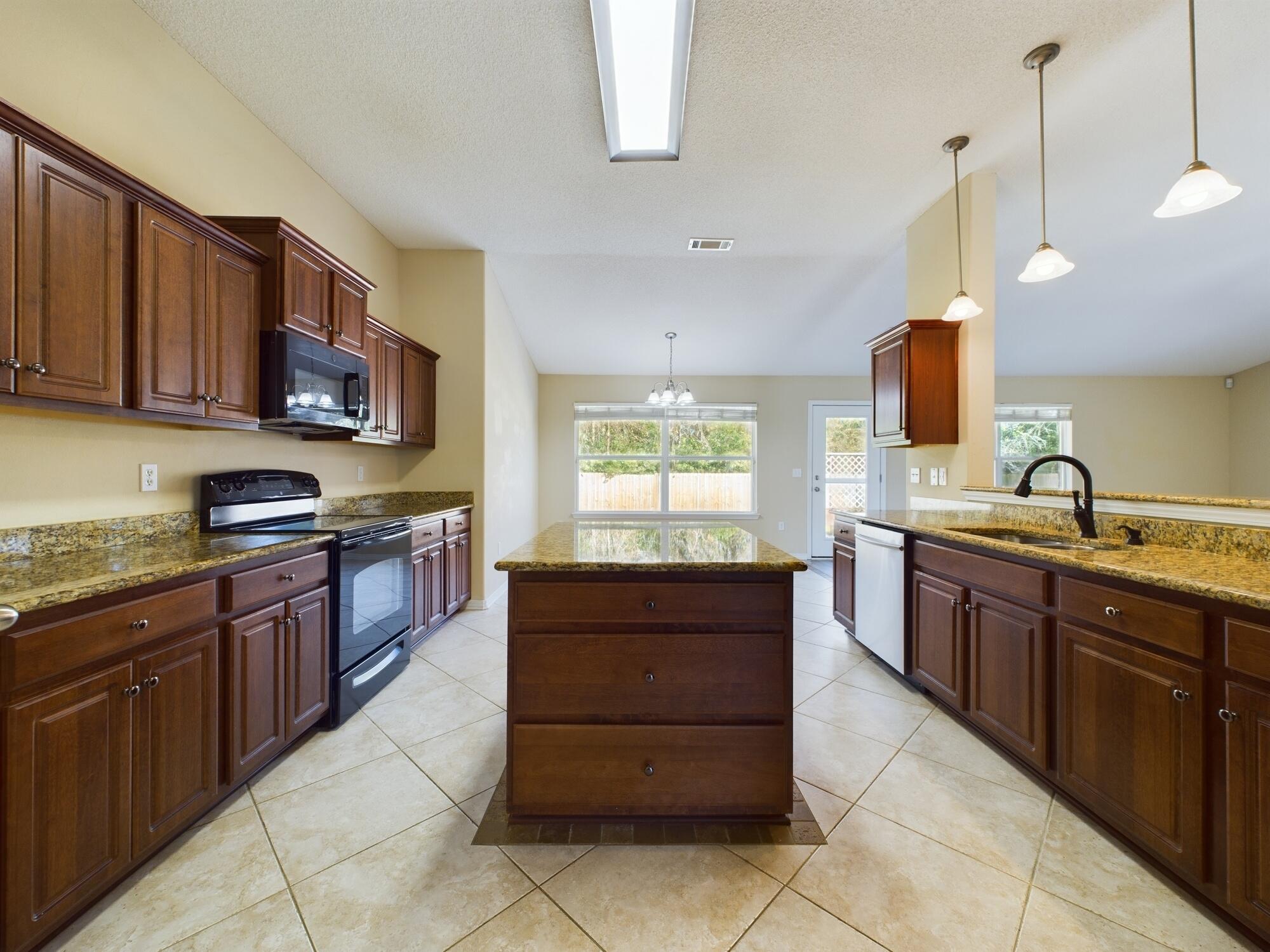 BROOKE ESTATES PH II - Residential