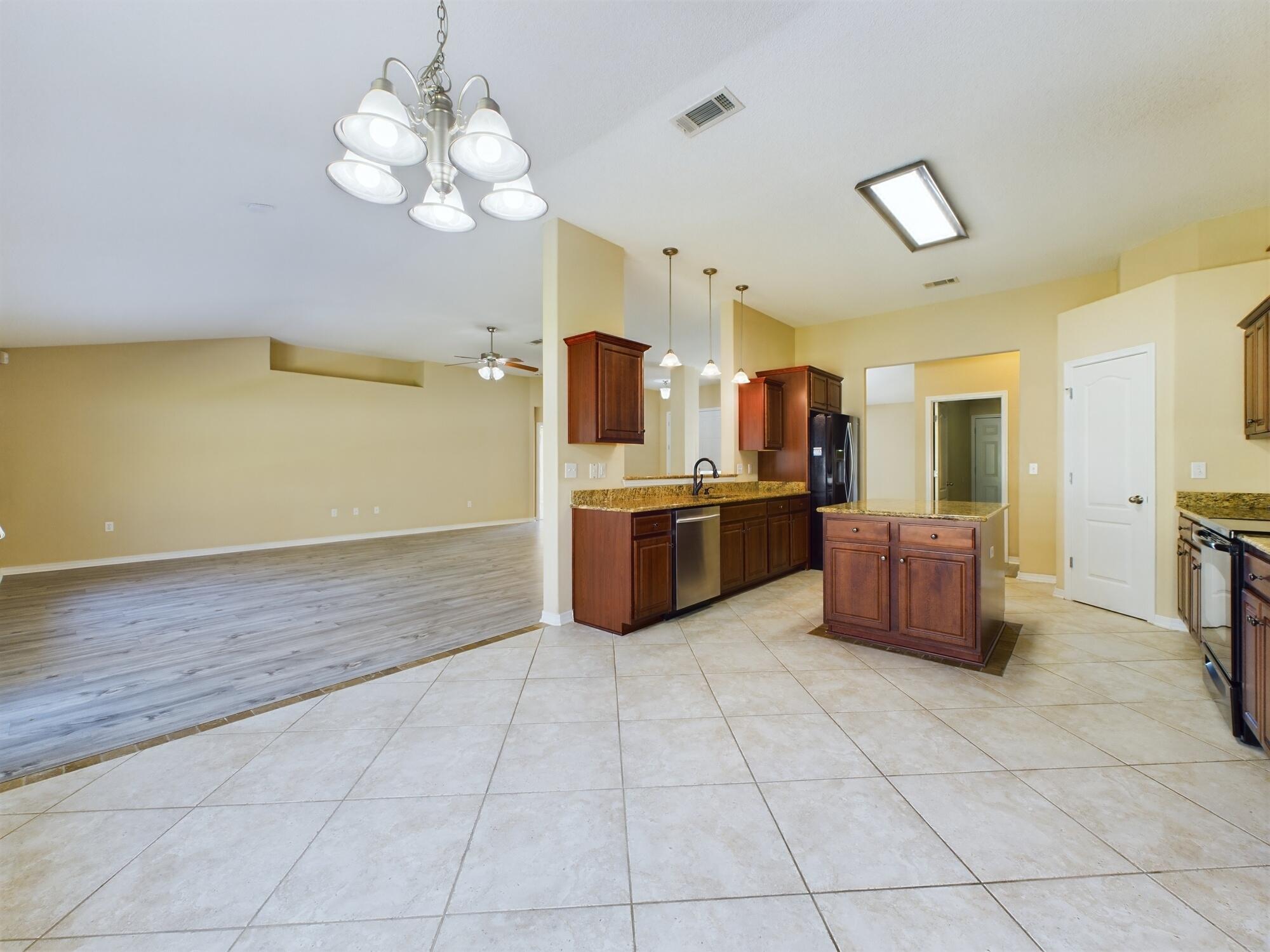 BROOKE ESTATES PH II - Residential