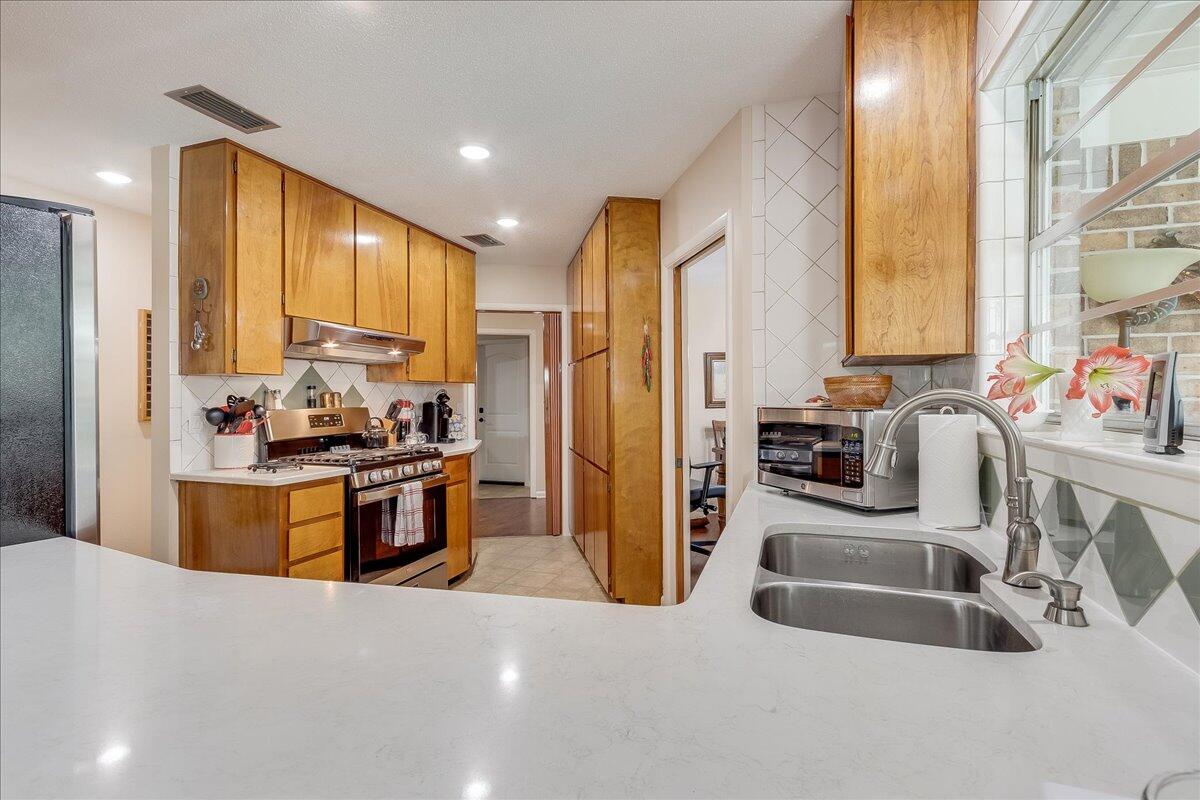 LONGWOOD S/D 2ND ADDN - Residential