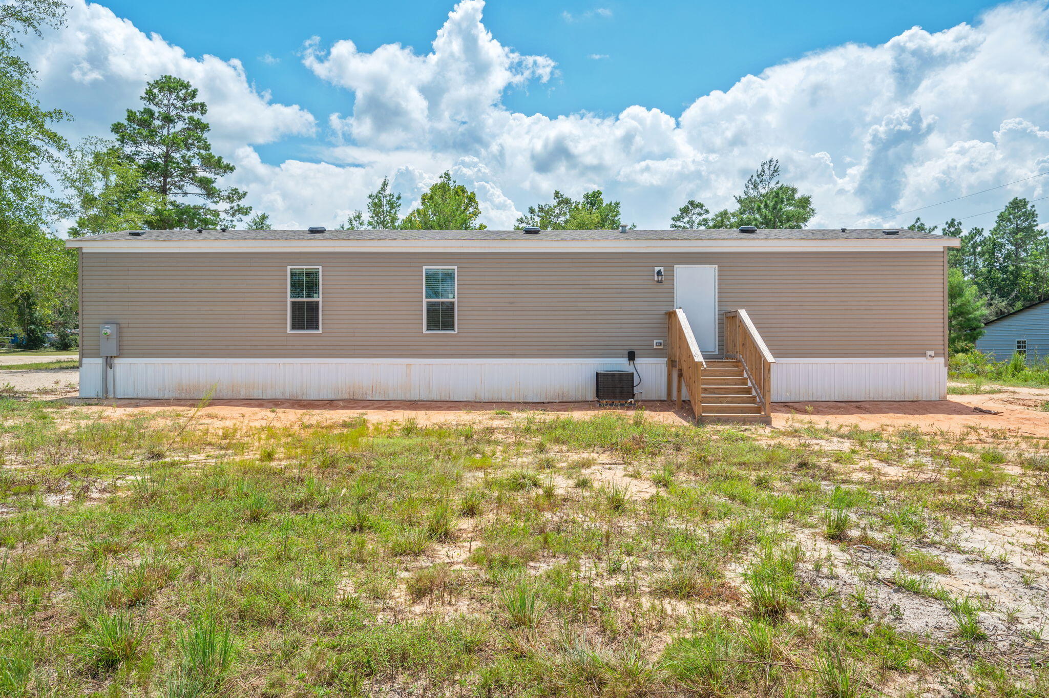 OAKWOOD HILLS UNIT 1 - Residential Lease