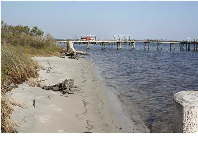 SPARKLING WATERS - Land