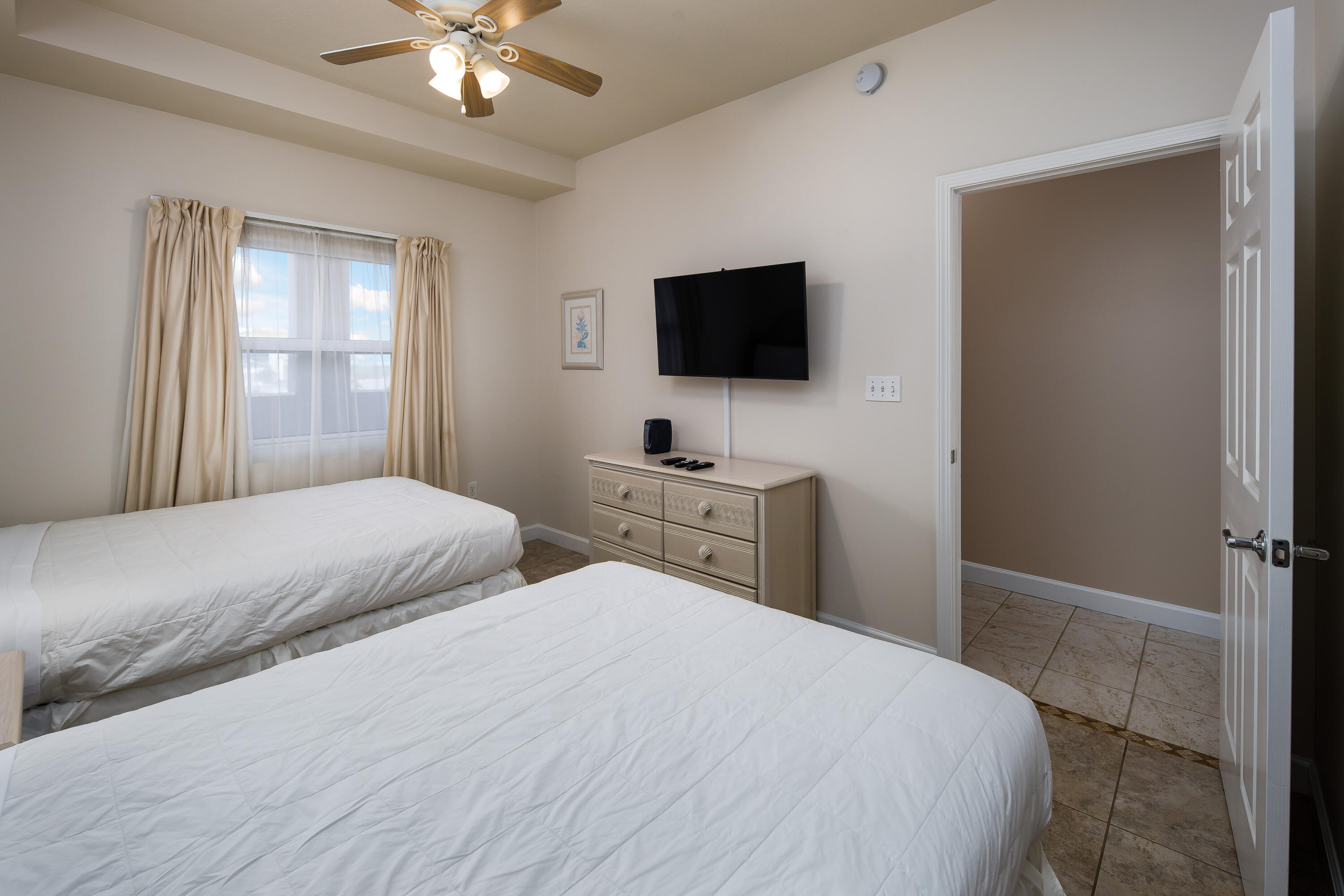 PELICAN ISLE - Residential
