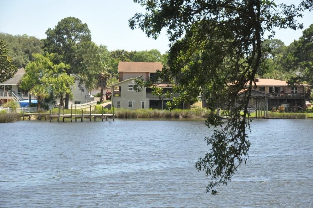 ELLIOTTS POINT 12TH ADDN - Residential